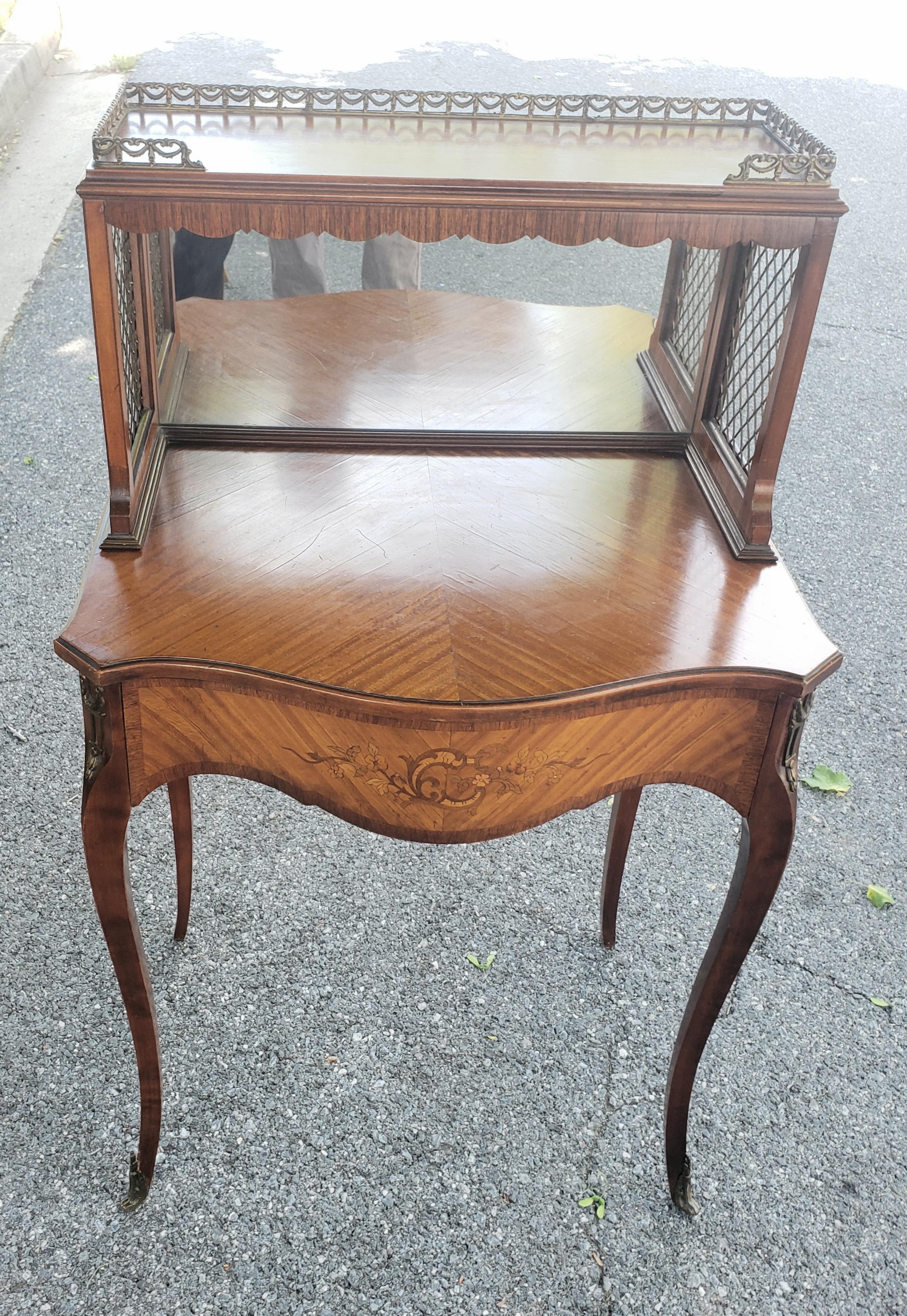 Louis XV Marquetry Mirrored and Galleried Bonheur Du Jour Ladies' Bureau Vanity In Good Condition For Sale In Germantown, MD