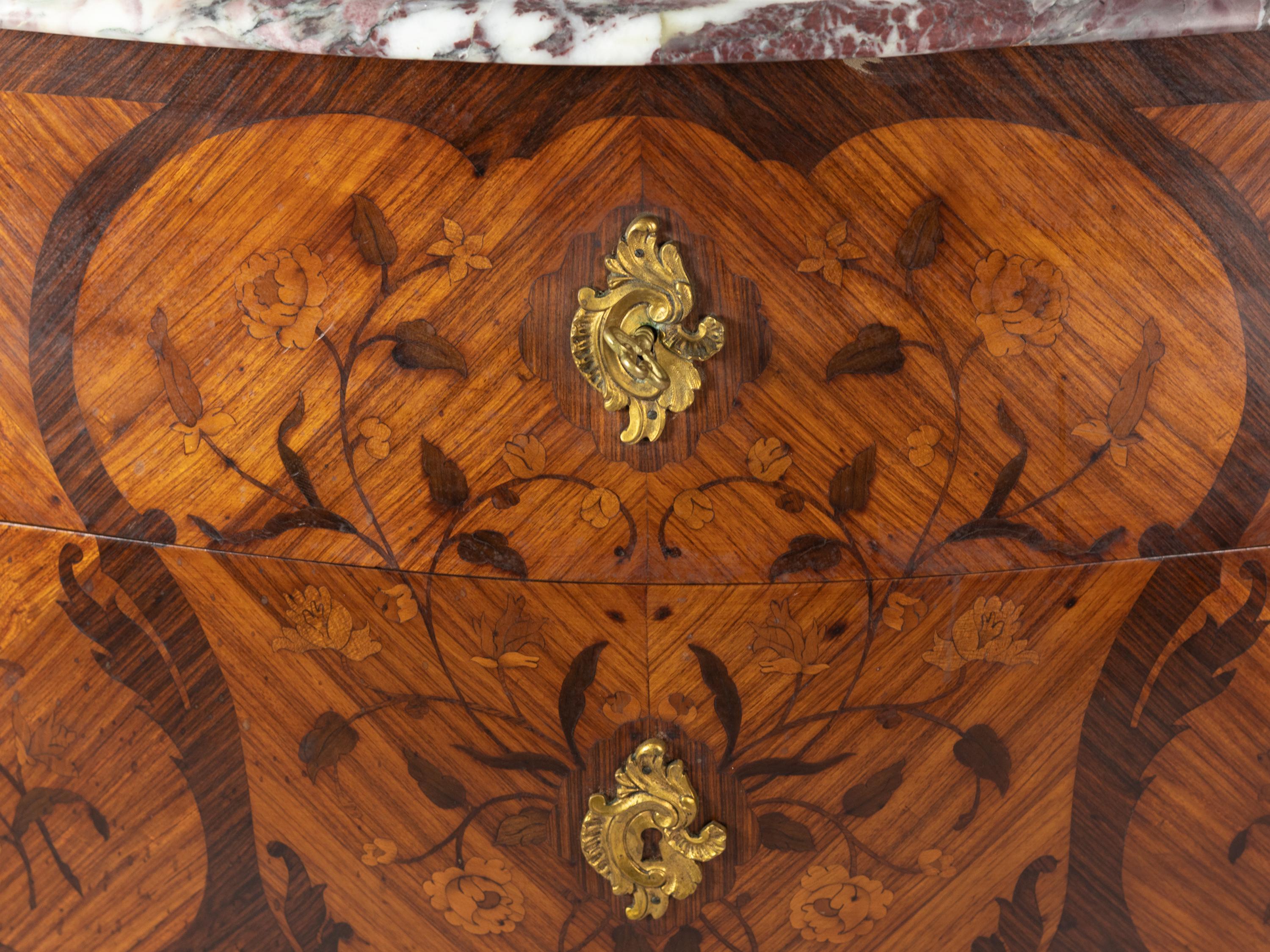 Commode Luigi XV A. Mathieu 18° secolo in vendita 2