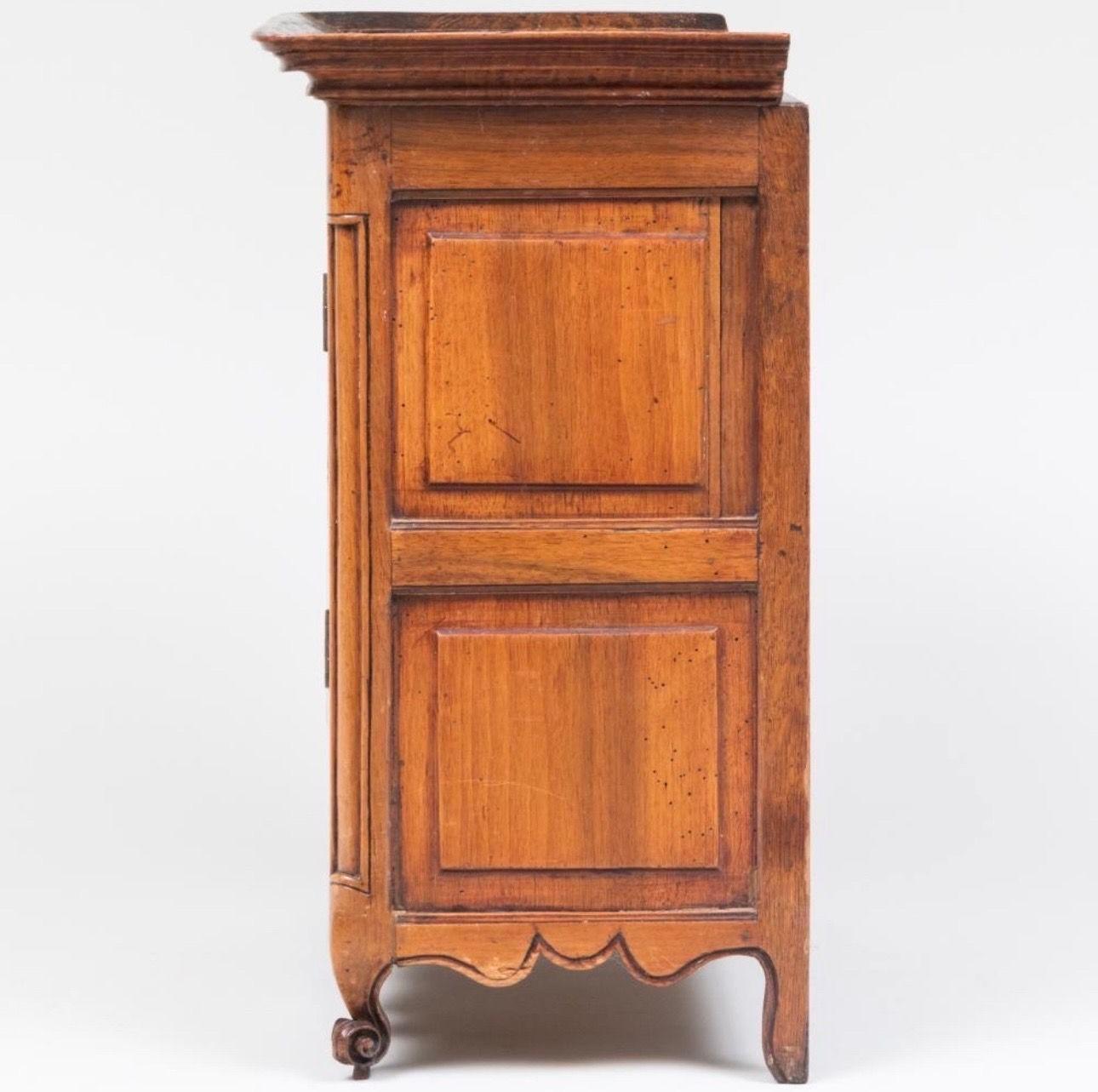 Louis XV Miniature Parquery Armoire, Circa 1760 In Good Condition For Sale In Spencertown, NY