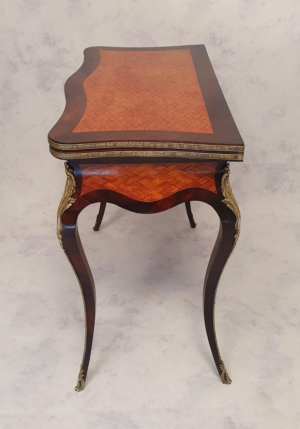 Louis XV Napoleon III Game Table, Marquetry, Rosewood & Rosewood, 19th C In Good Condition For Sale In SAINT-OUEN-SUR-SEINE, FR