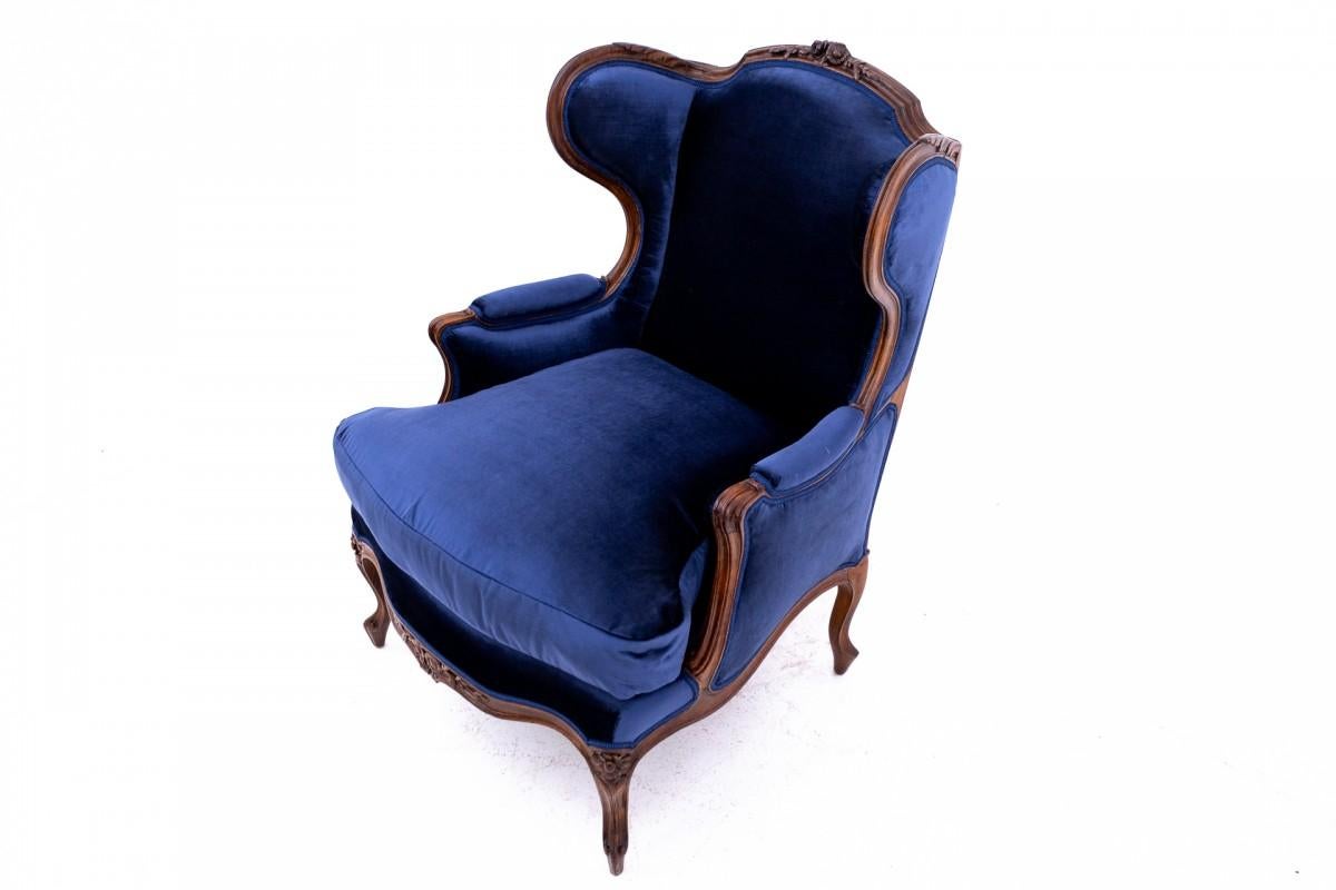 Louis XV Navy Blue Armchair, France, circa 1910. Restored. For Sale 3
