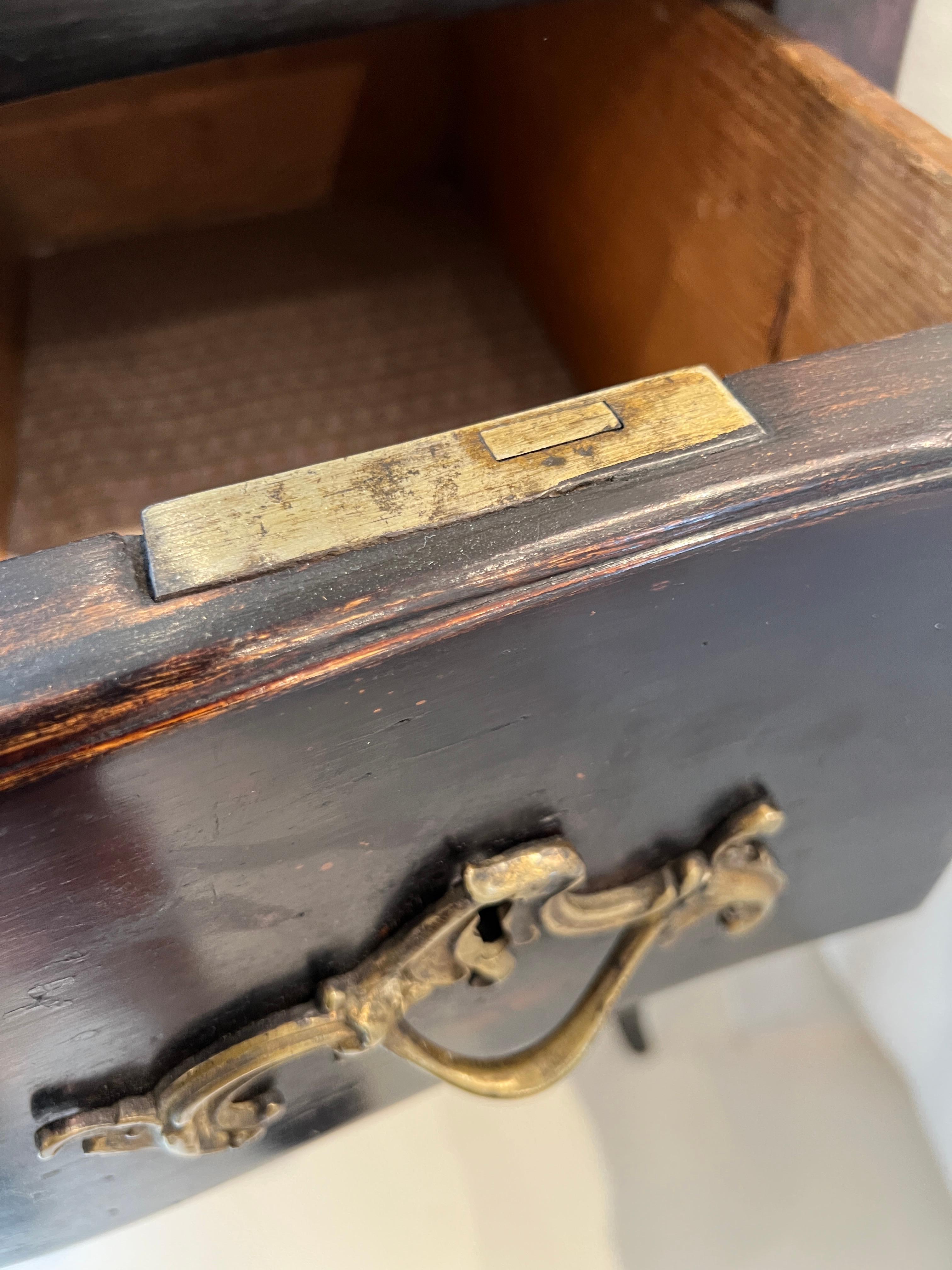 Louis XV Noir Commode with Marble, 18th Century 5