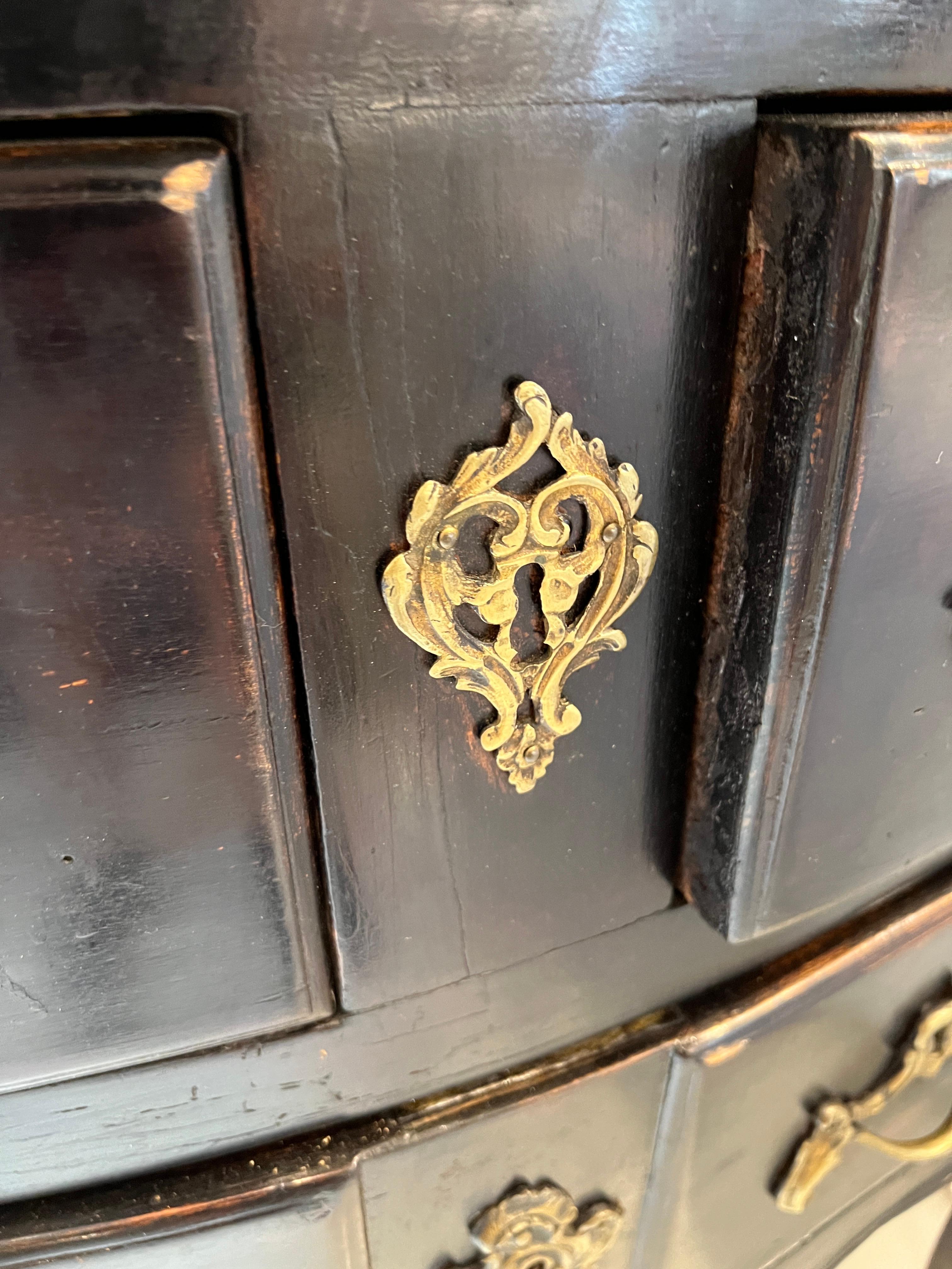 Louis XV Noir Commode with Marble, 18th Century 2