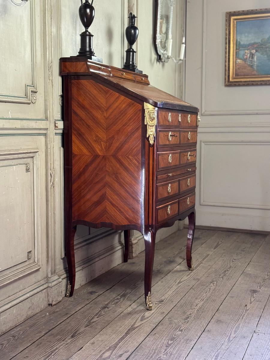Gabinete notarial Luis XV en chapa de madera, estampado con Nicolas Petit Siglo XVIII en venta 3