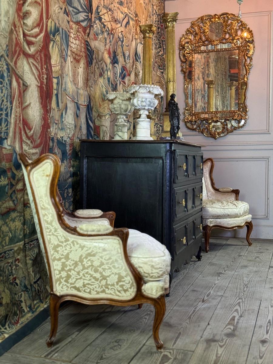 Cómoda Luis XV de roble, pátina negra, siglo XVIII Francés en venta