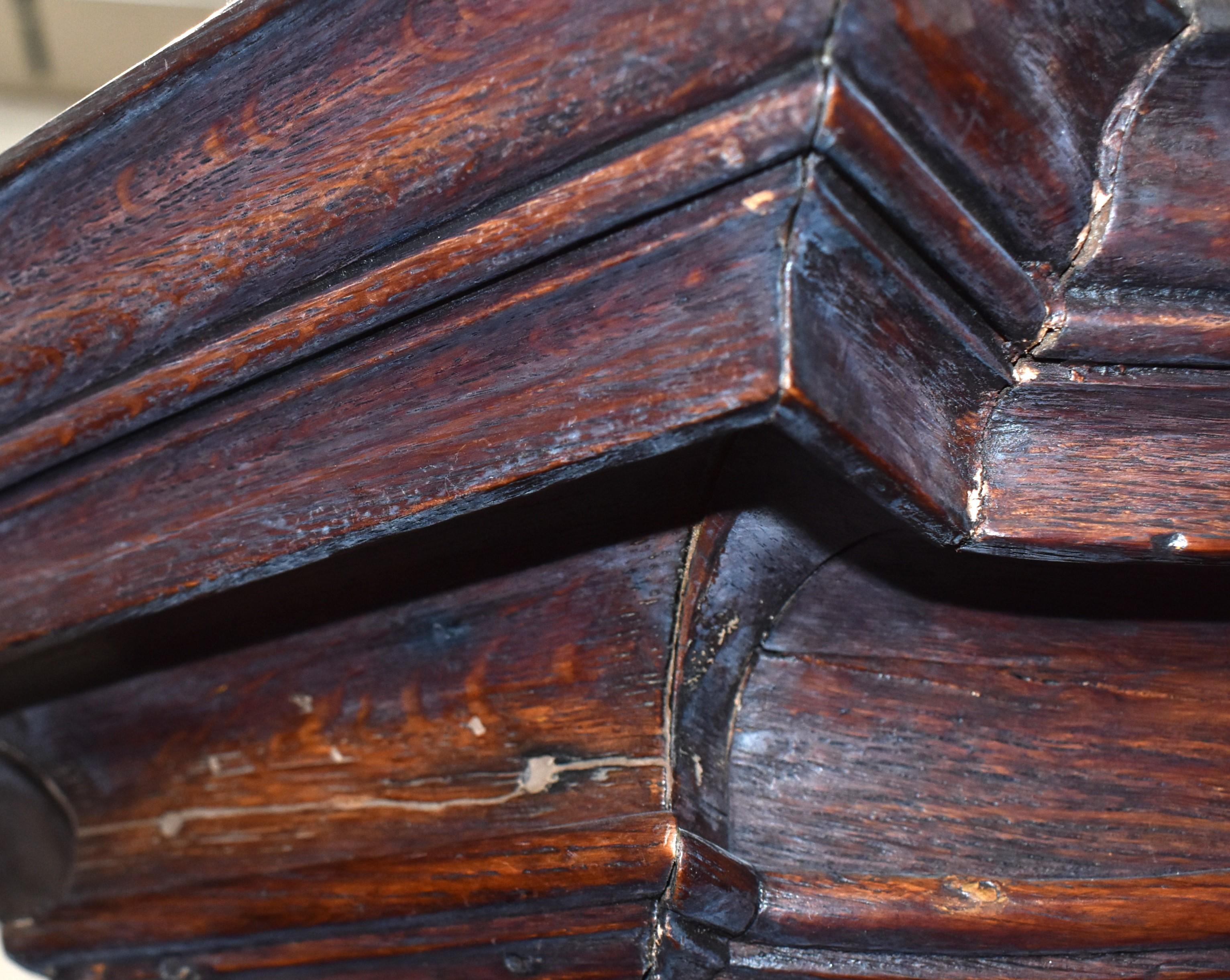 Louis XV Oak Display Cabinet, circa 1780 For Sale 9