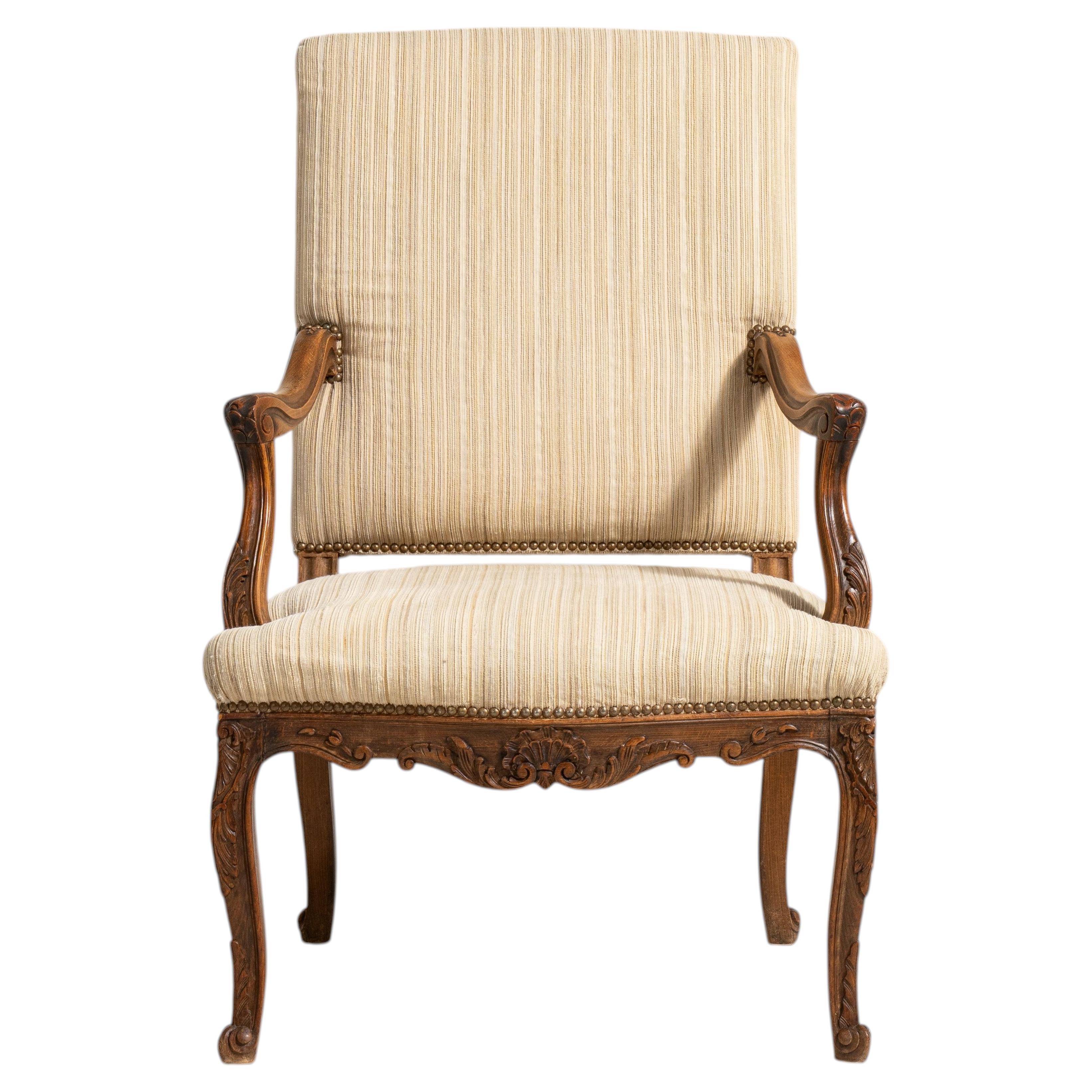 Louis XV Oak Throne Chair For Sale