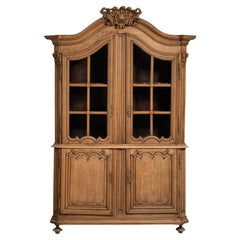 Louis XV Oak Vitrine, Early 19th Century French Curved Design