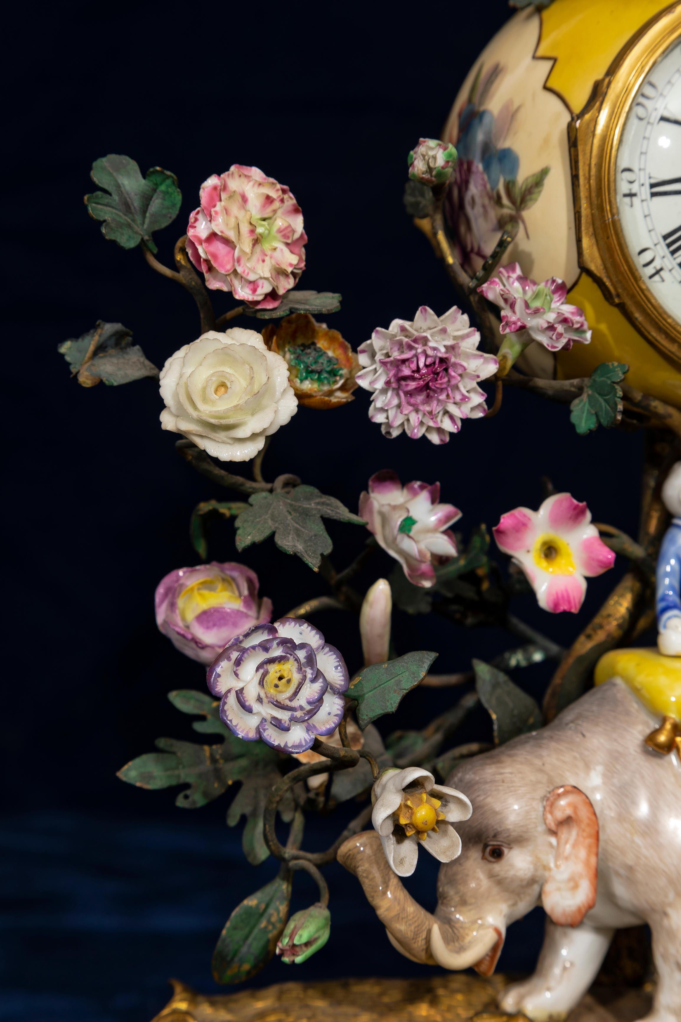Louis XV Ormolu Mntd. Meissen Porcelain Chinoiserie Elephant Clock w/ Snail For Sale 9