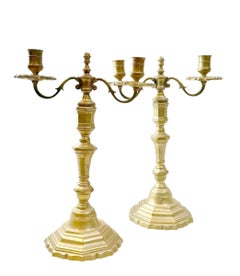 Candélabres à deux lumières Louis XV en bronze doré