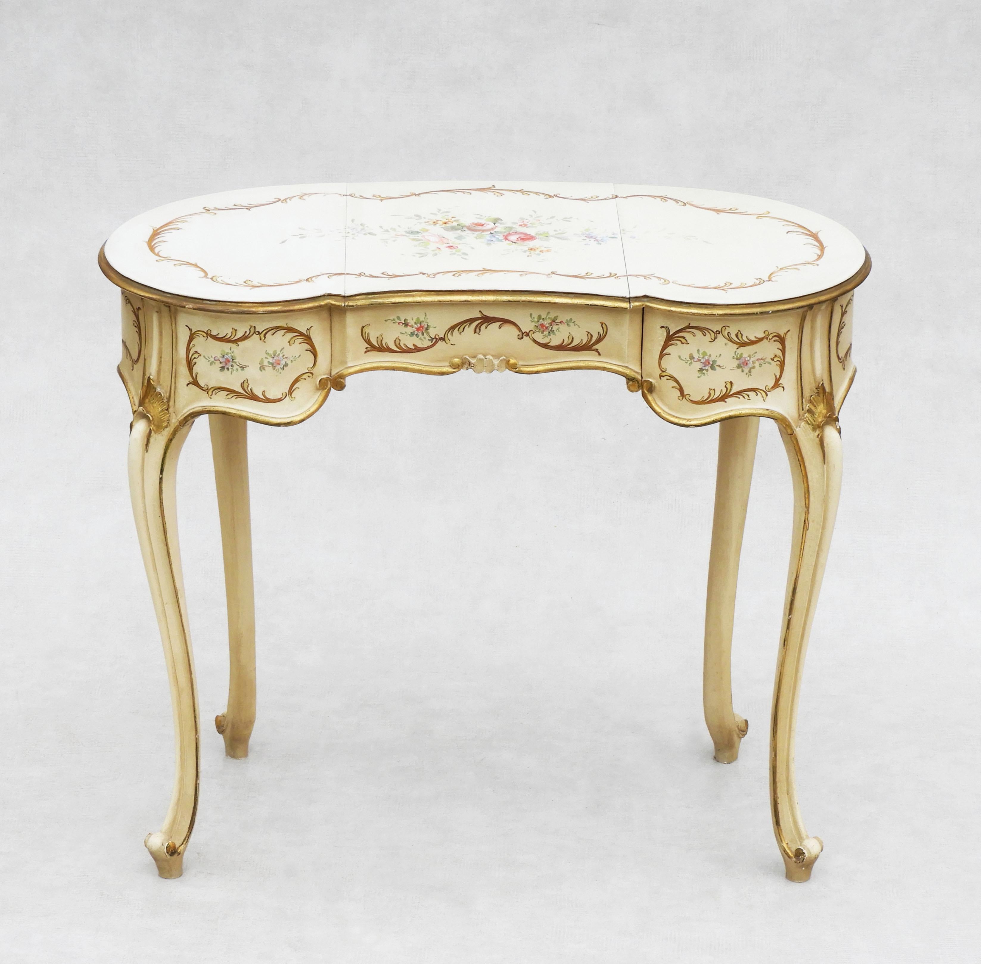 Louis XV Painted Dressing Table or Vanity and Chair, C1950s, Paris In Good Condition In Trensacq, FR