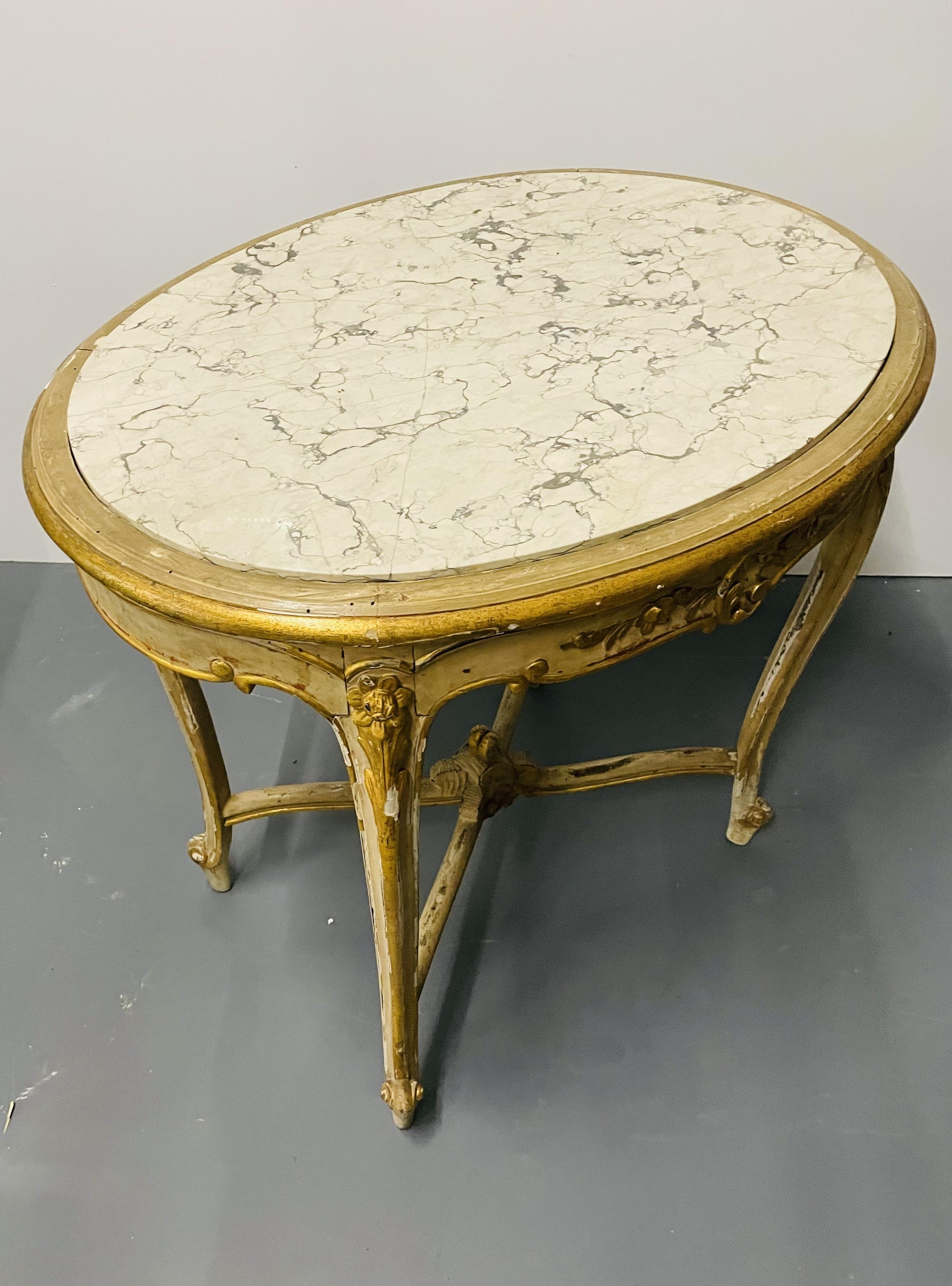 Suite de salon peinte de style Louis XV, banquette, 4 chaises d'appoint, table centrale, piédestal en vente 10