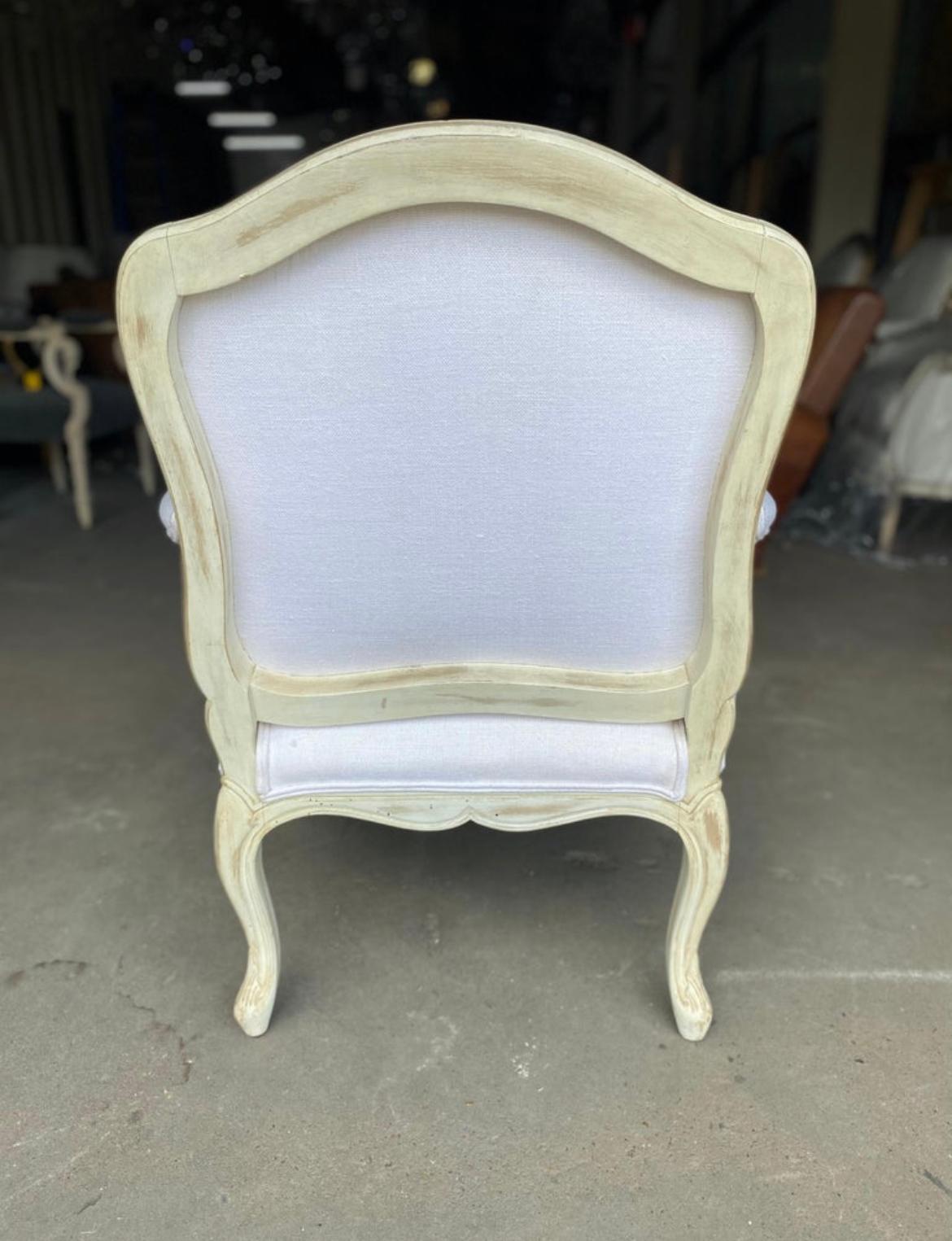 Contemporary Louis XV Pair of Chairs in Linen For Sale