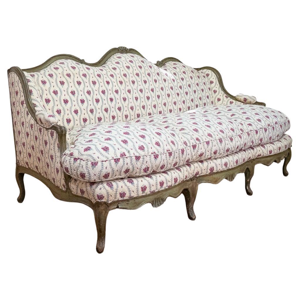 Seiden- Oreilles-Sofa in Serpentinenform aus der Zeit Ludwigs XV., gepolstert