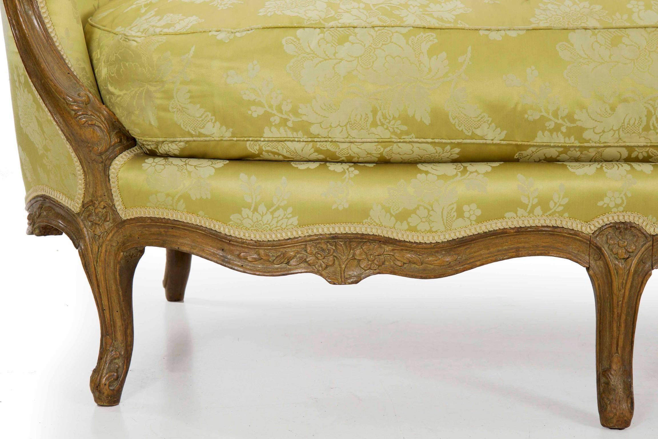 Louis XV Period Carved Beechwood Antique Canapé, 18th Century 2