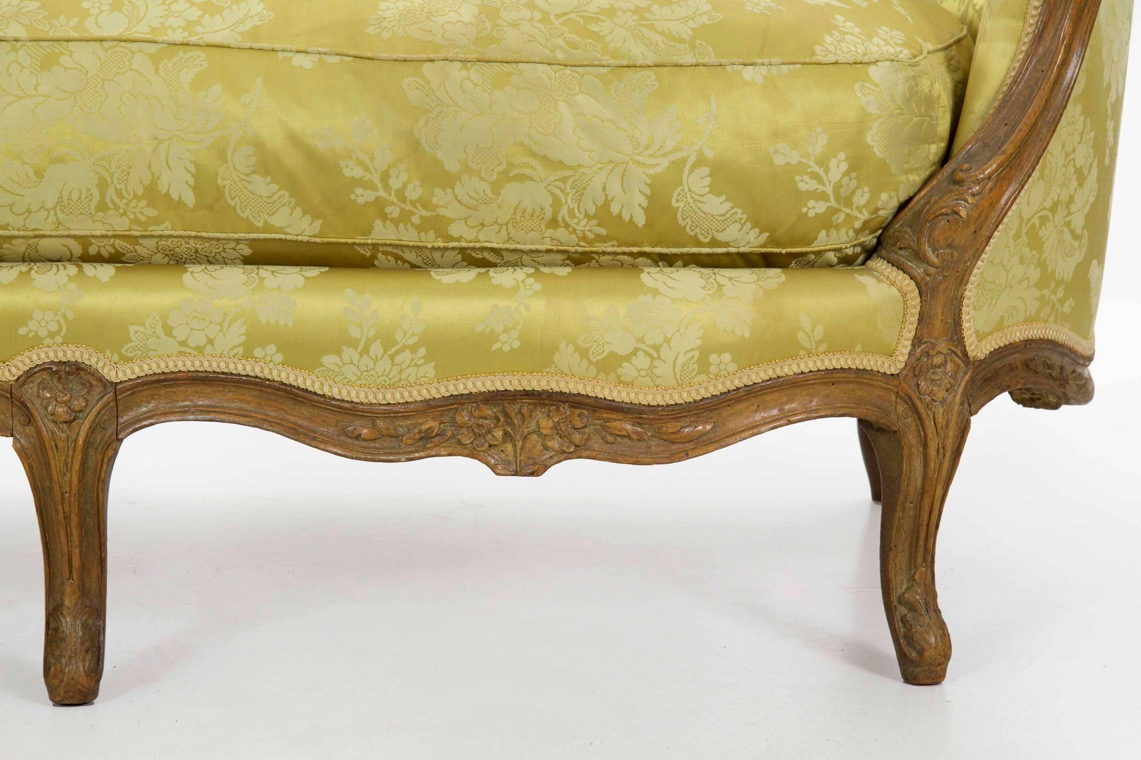 Louis XV Period Carved Beechwood Antique Canapé, 18th Century 3