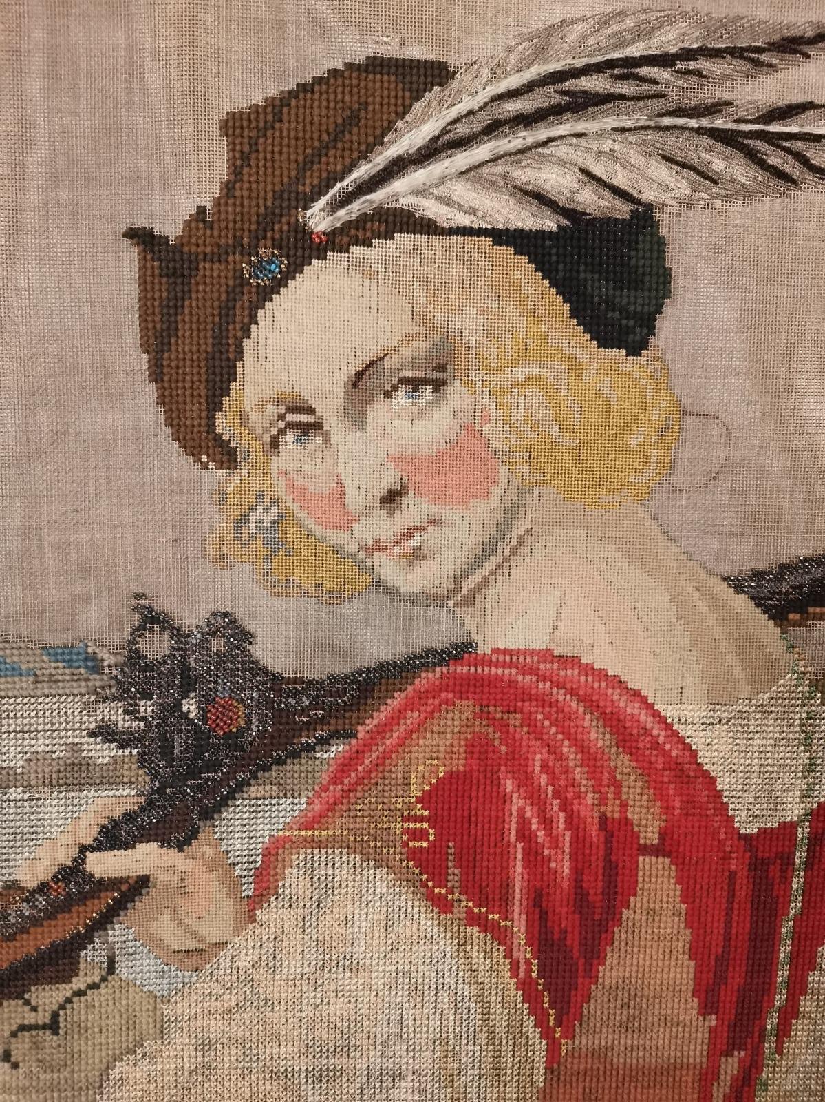 Louis XV Period fireplace screen in dore wood and tapestry
French work, 18th century carved and gilded wooden fireplace screen from the Louis XV period, with original pointed tapestry decorated with a lady holding a firearm. Removable upholstery in