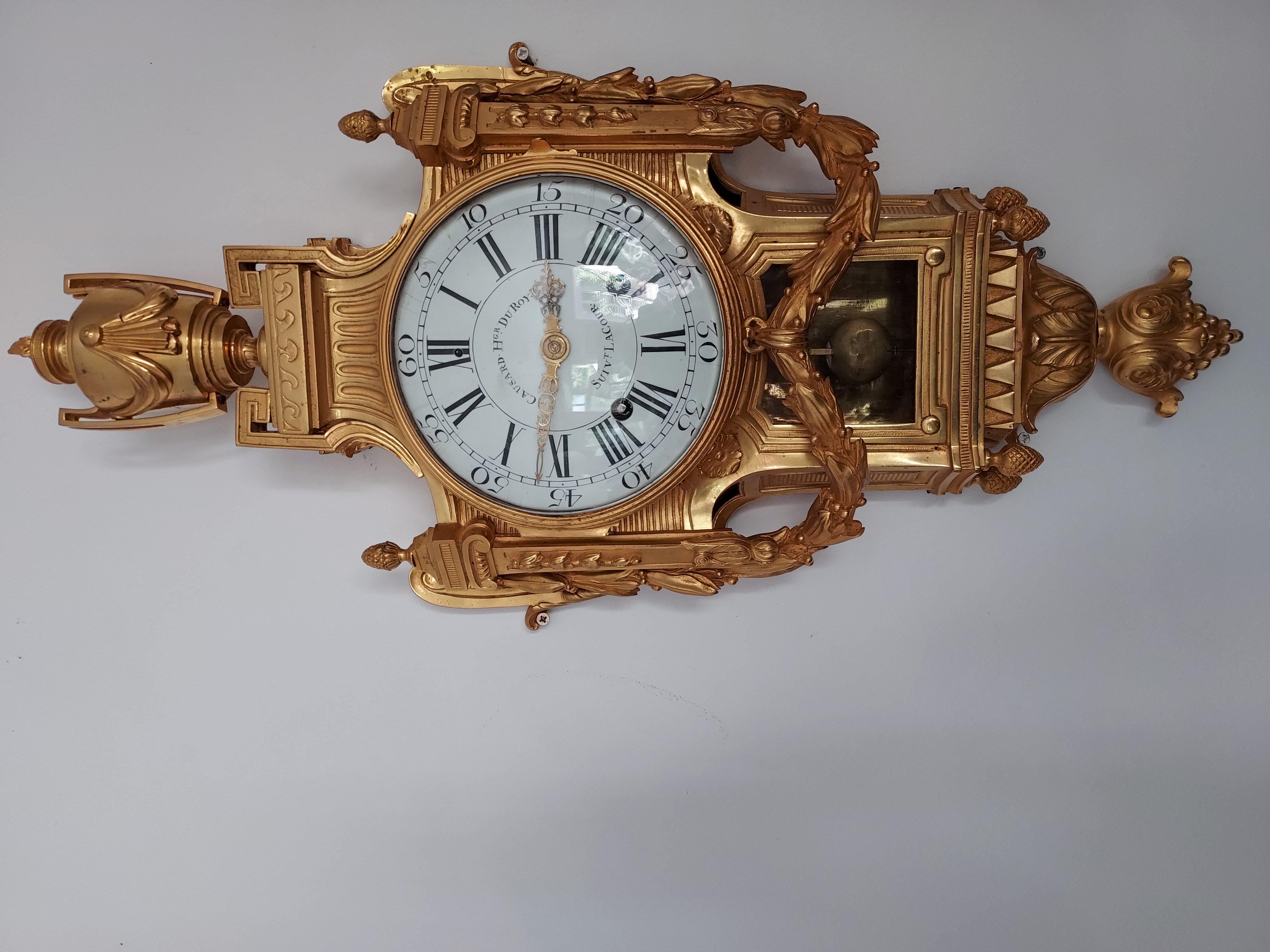 Außergewöhnlich große und beeindruckende Wand  Uhr  von dem bedeutenden Uhrmacher 