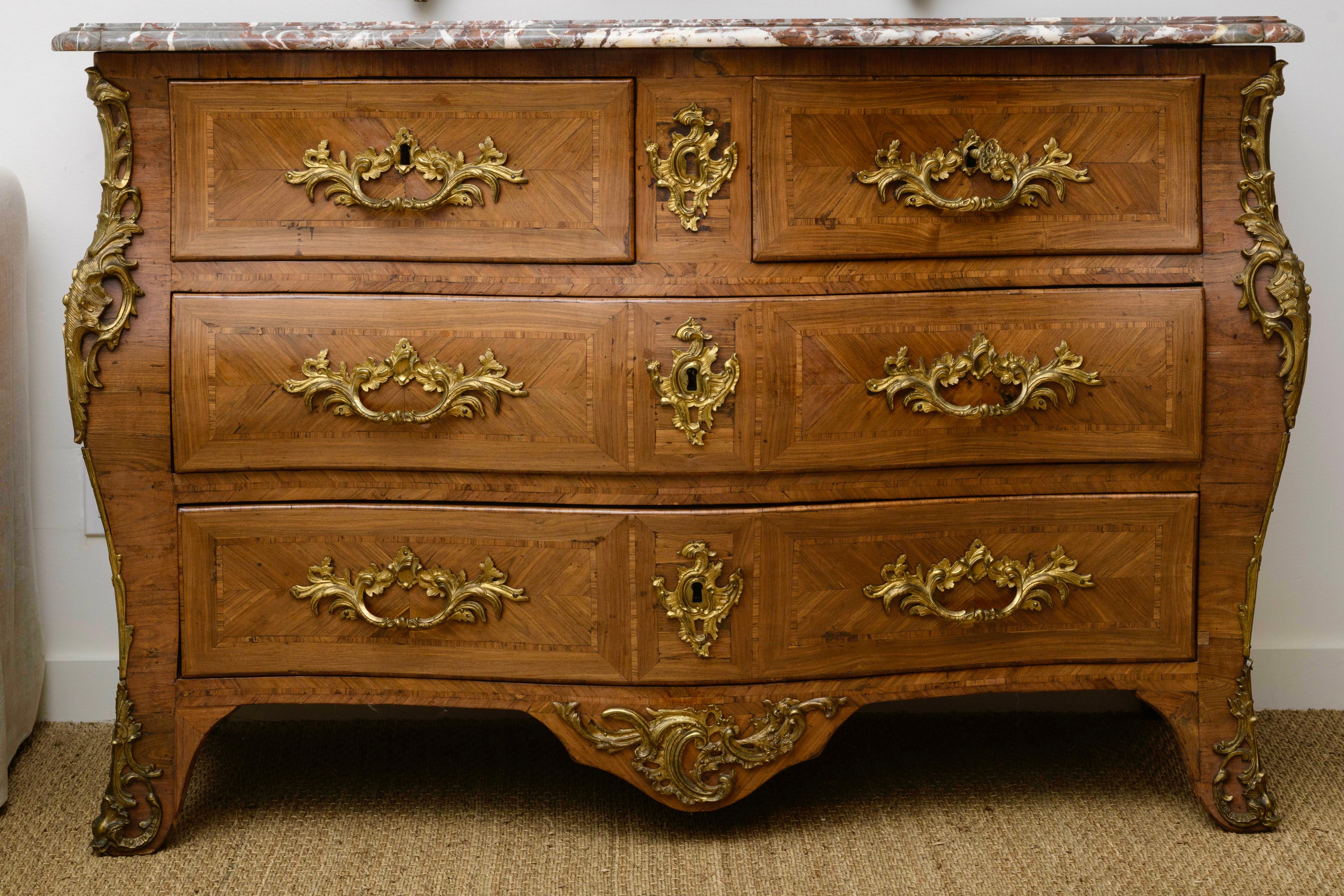 French Louis XV period Kingwood Commode  For Sale