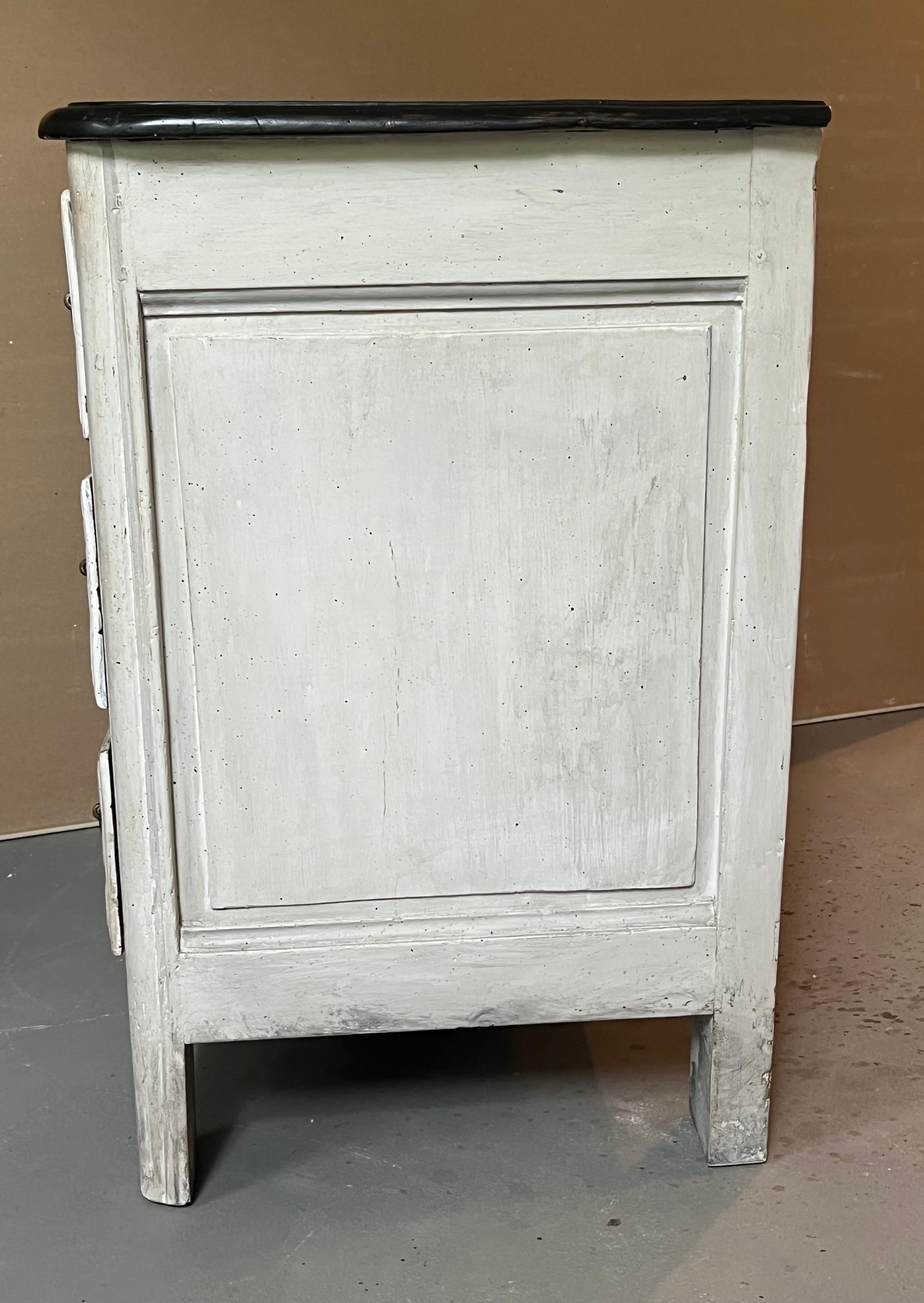 Petite Commode dipinta di epoca Luigi XV in vendita 3