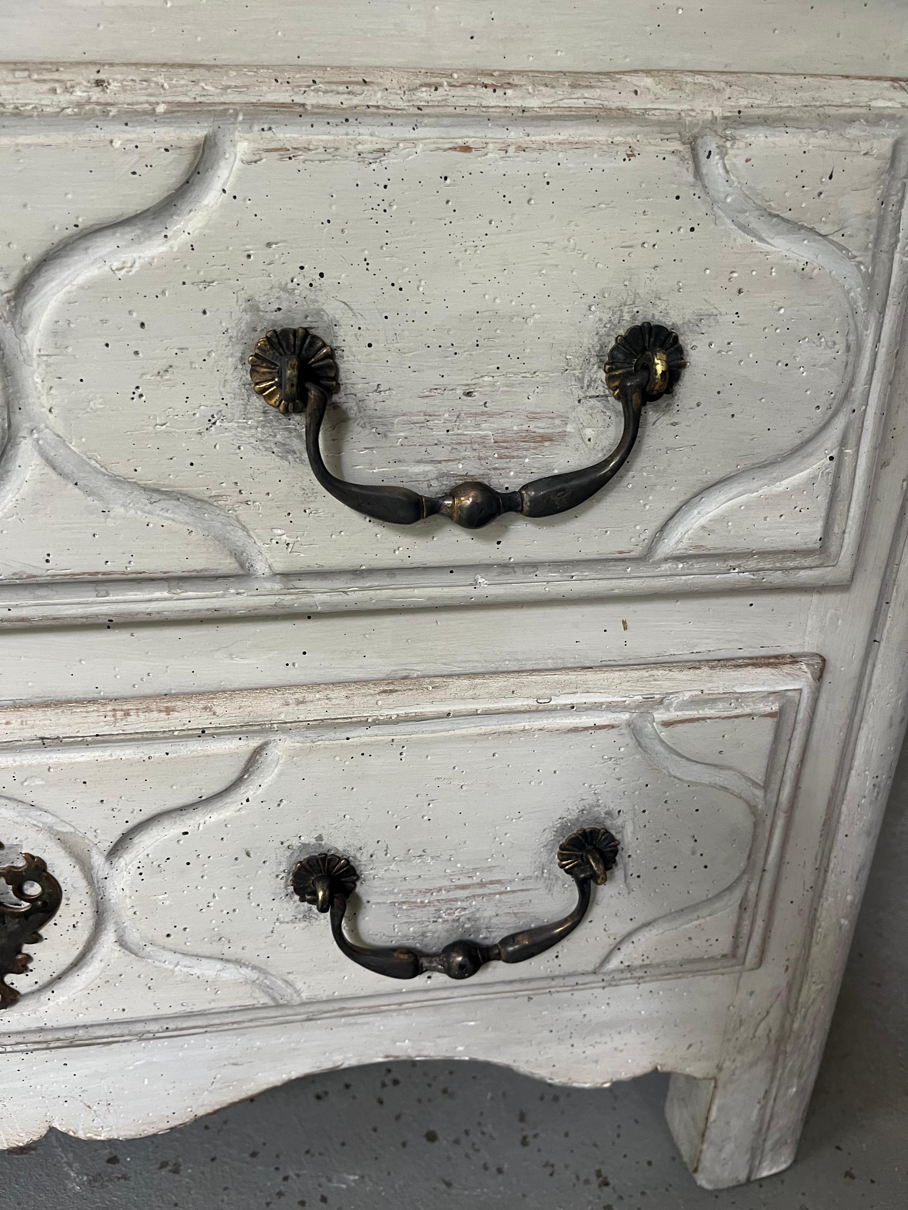 Petite Commode dipinta di epoca Luigi XV in vendita 6