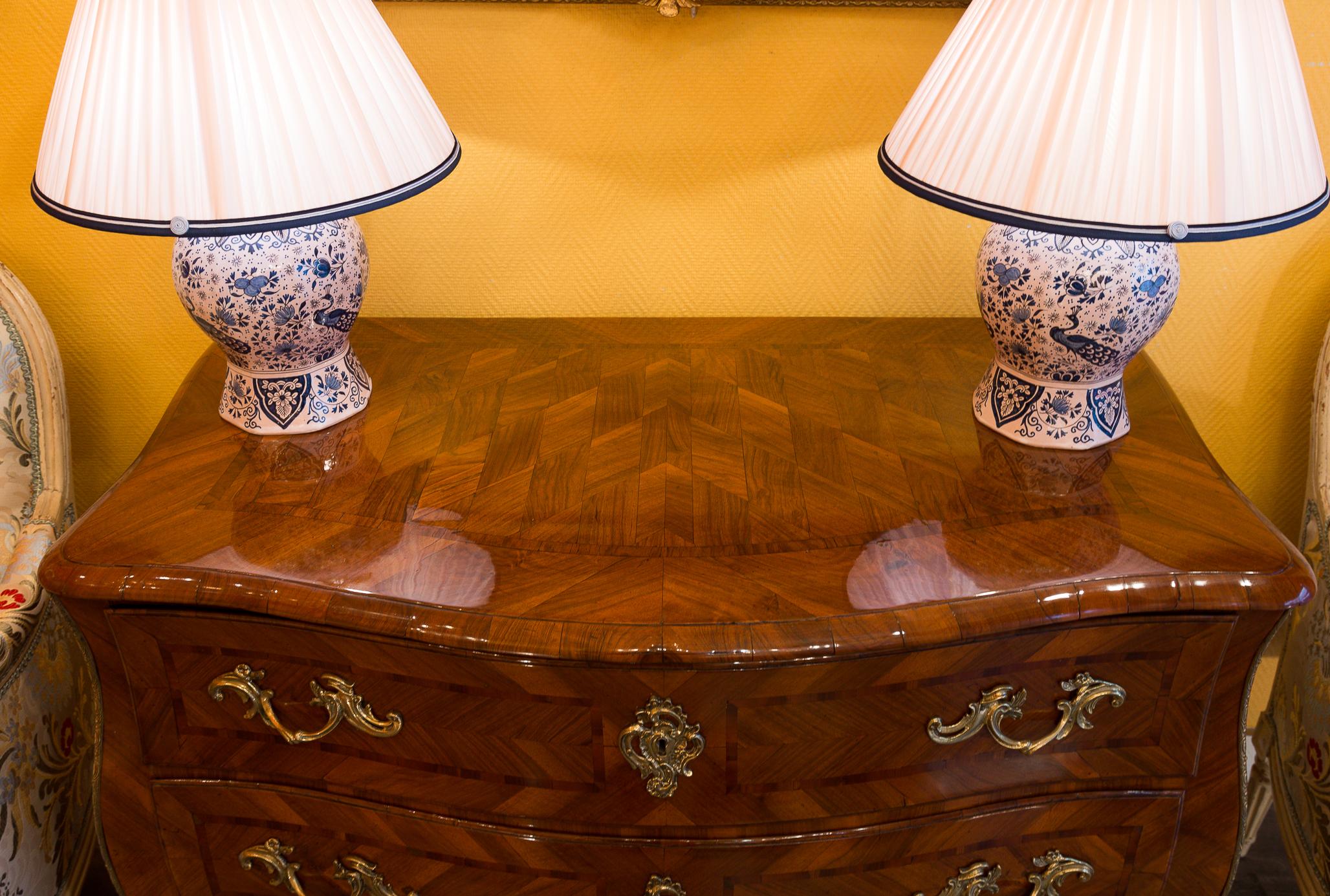 18th Century Louis XV Period Walnut and Marquetry Serpentine Commode, circa 1750 For Sale