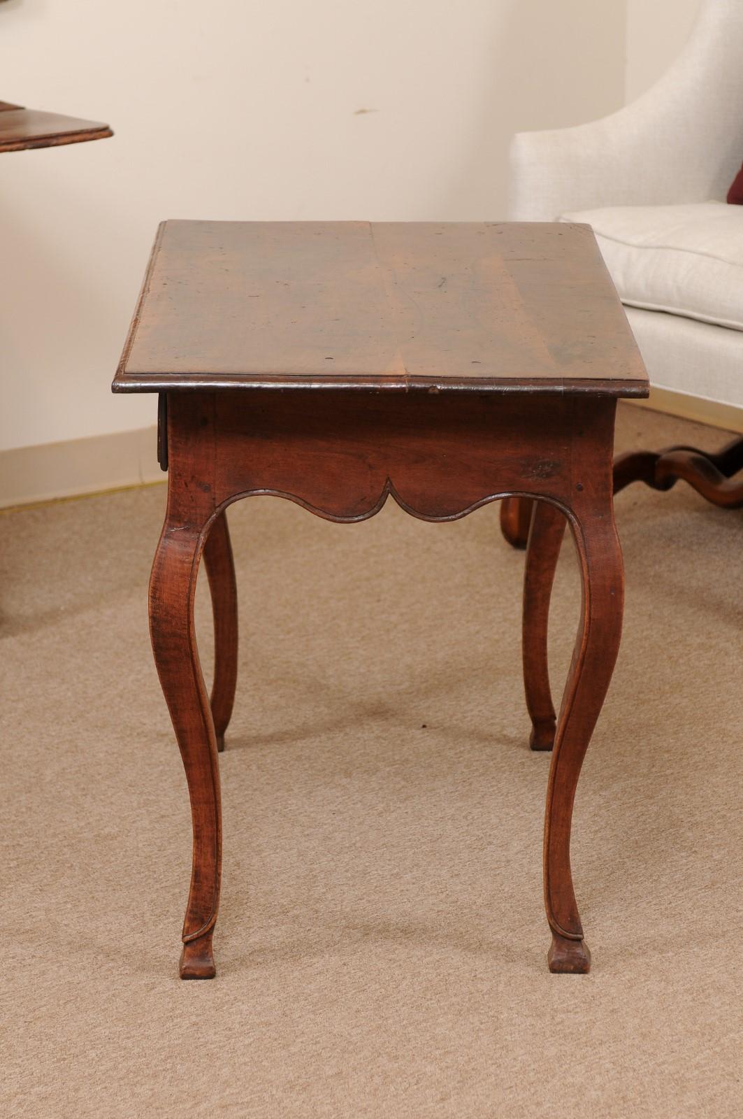  Louis XV Period Walnut Side Table with Drawer, France ca. 1740 7