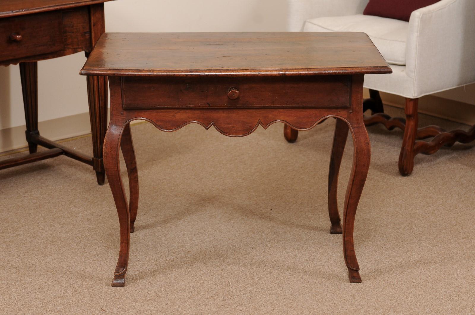  Louis XV Period Walnut Side Table with Drawer, France ca. 1740 For Sale 9