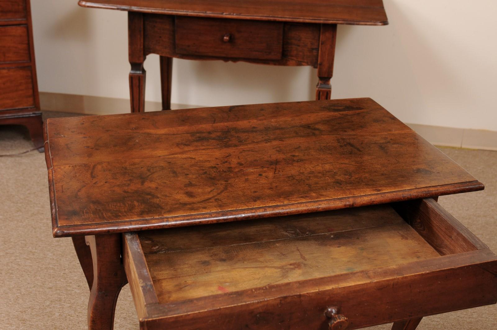  Louis XV Period Walnut Side Table with Drawer, France ca. 1740 For Sale 2