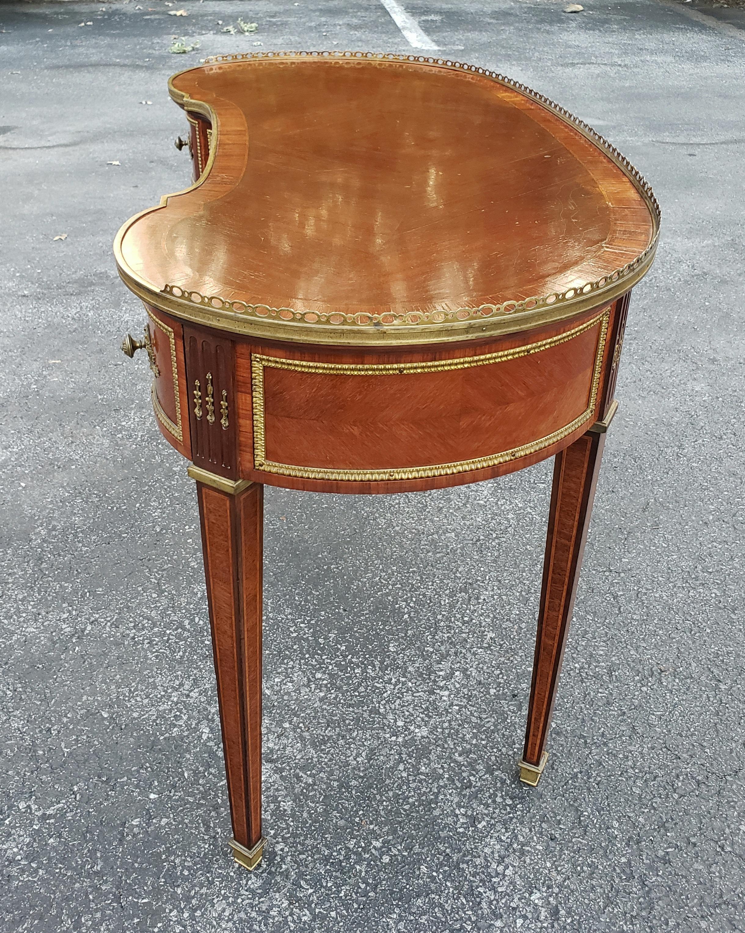 Varnished Louis XV Petite Mahogany and Kingwood Marquetry Kidney Writing Table, Paris 1870 For Sale