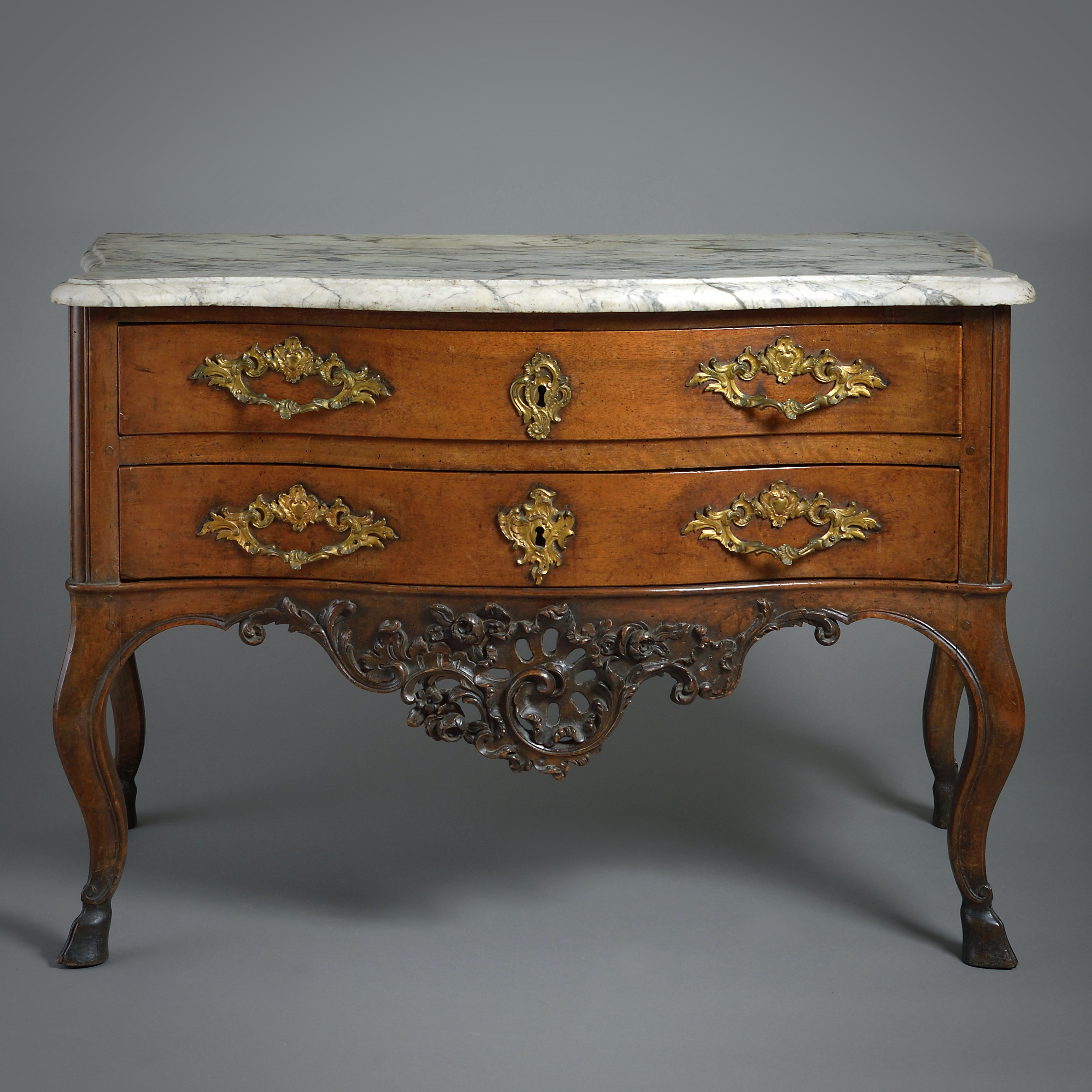 Louis XV Provincial Ormolu-Mounted Walnut Commode In Good Condition For Sale In London, GB
