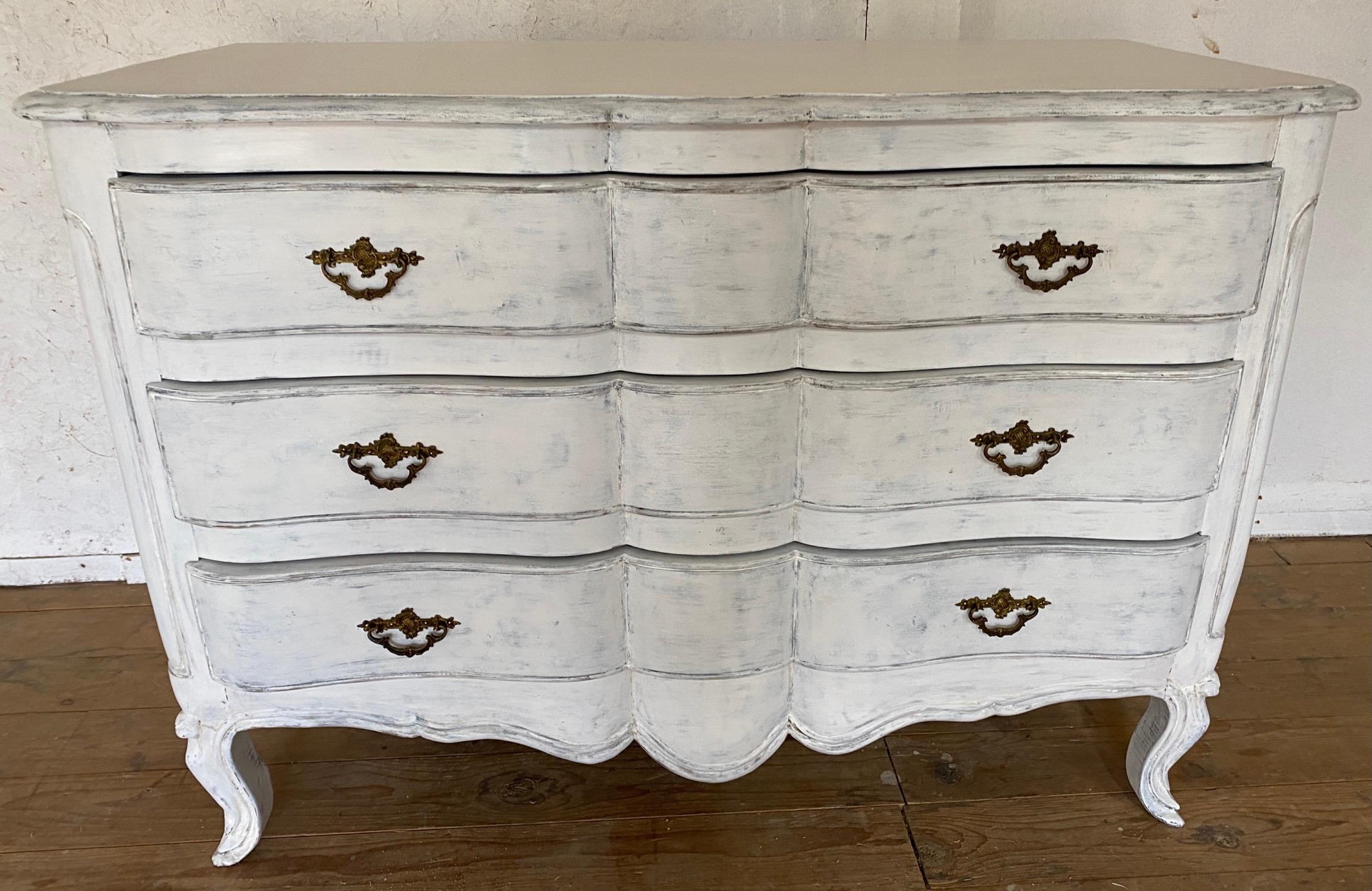 French Provincial Louis XV Provincial Style Painted Dresser For Sale