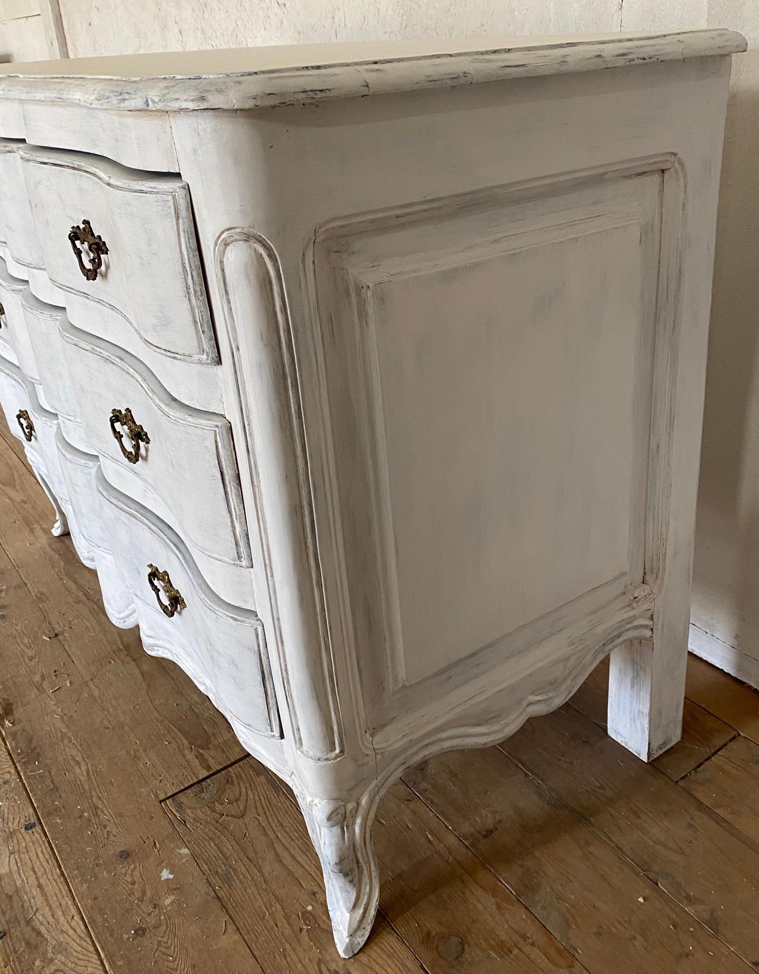 Louis XV Provincial Style Painted Dresser In Good Condition For Sale In Sheffield, MA