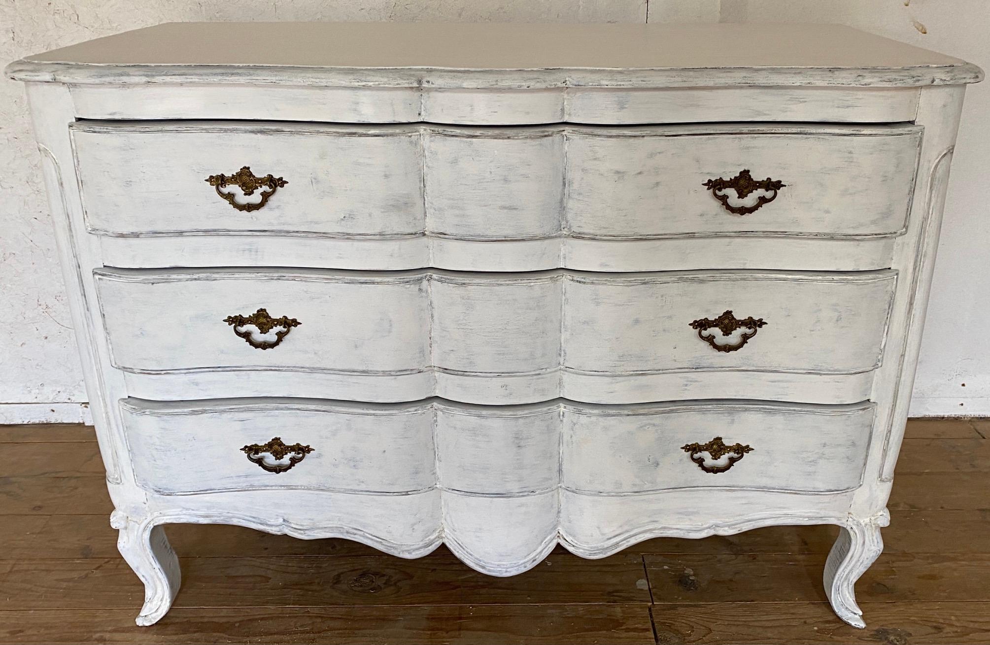 20th Century Louis XV Provincial Style Painted Dresser For Sale