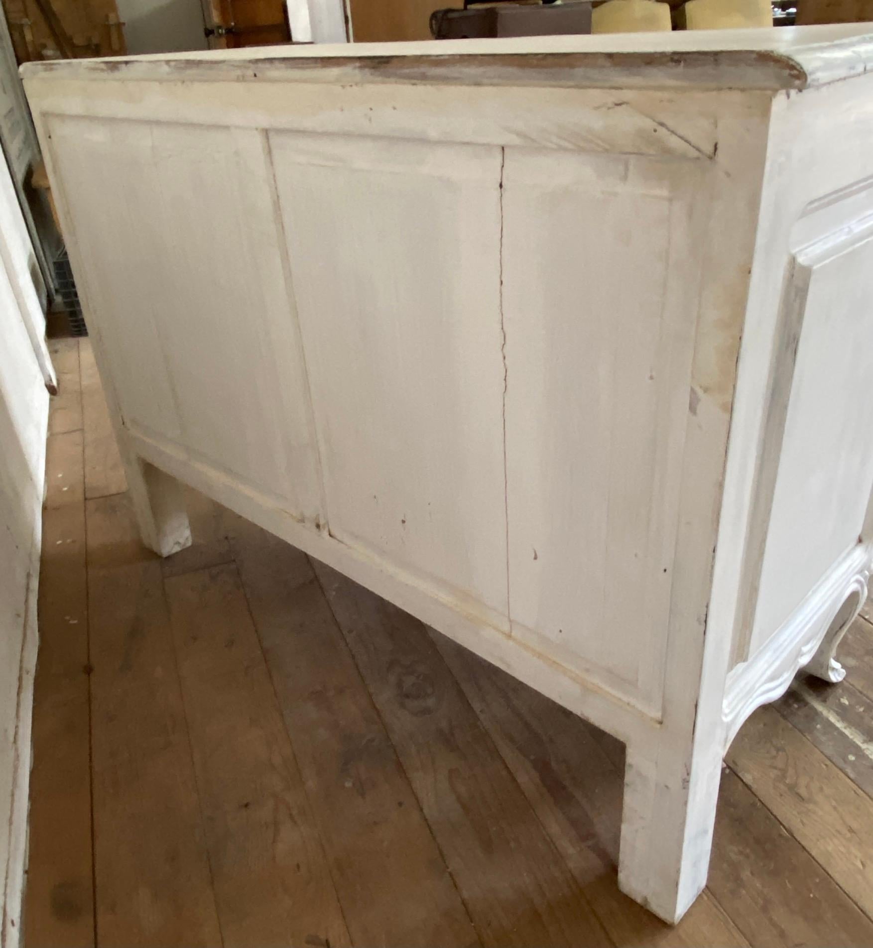 Louis XV Provincial Style Painted Dresser For Sale 1