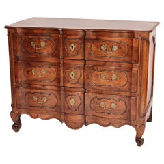 Commode provinciale Louis XV en noyer