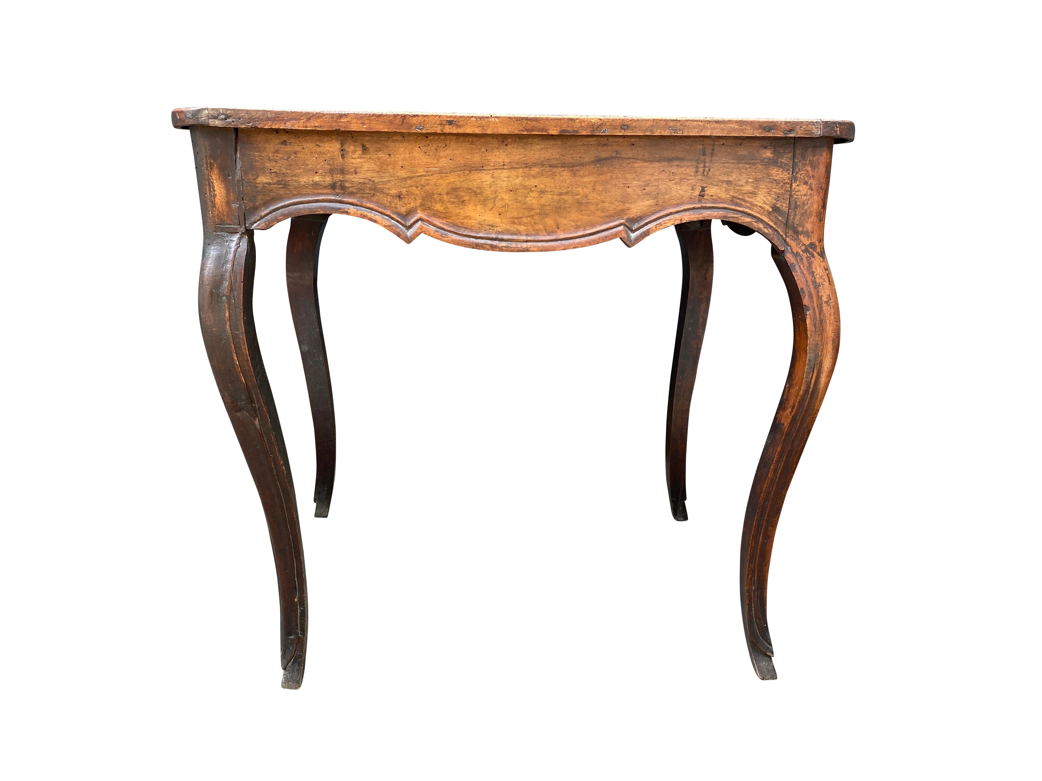 Louis XV Provincial Walnut Table In Good Condition In Essex, MA