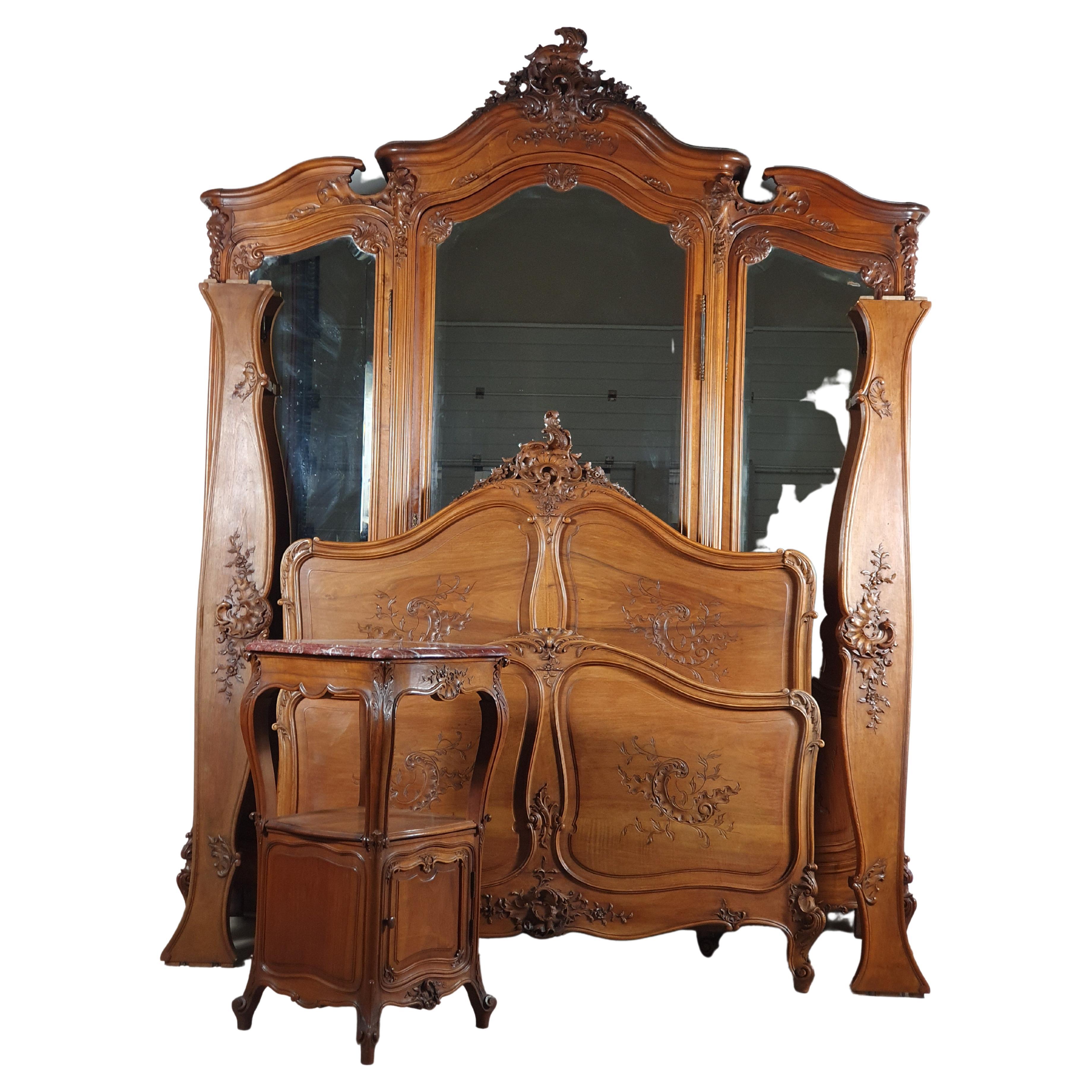 Louis XV Rocaille Bedroom Furniture For Sale