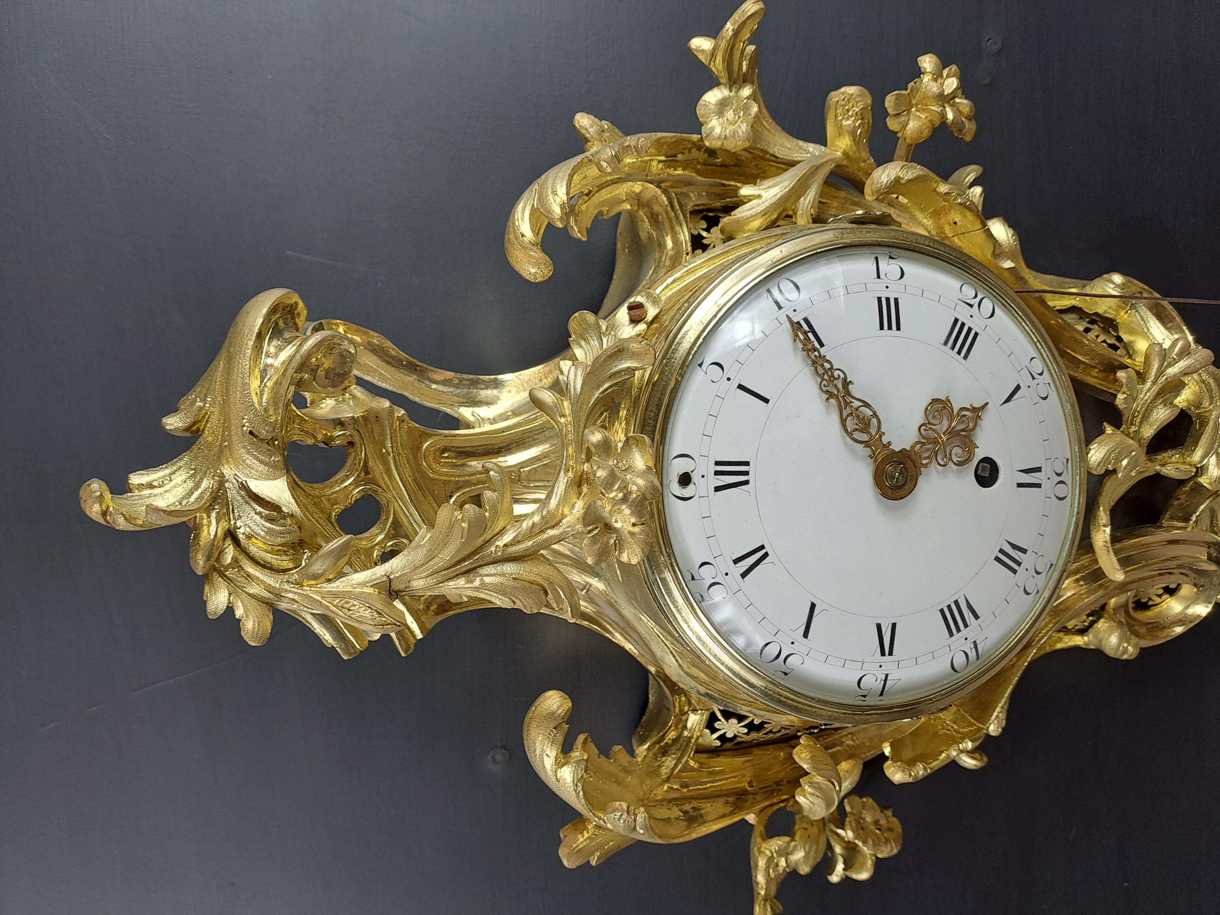 18th Century Louis XV Rocaille Cartel In Gilt Bronze