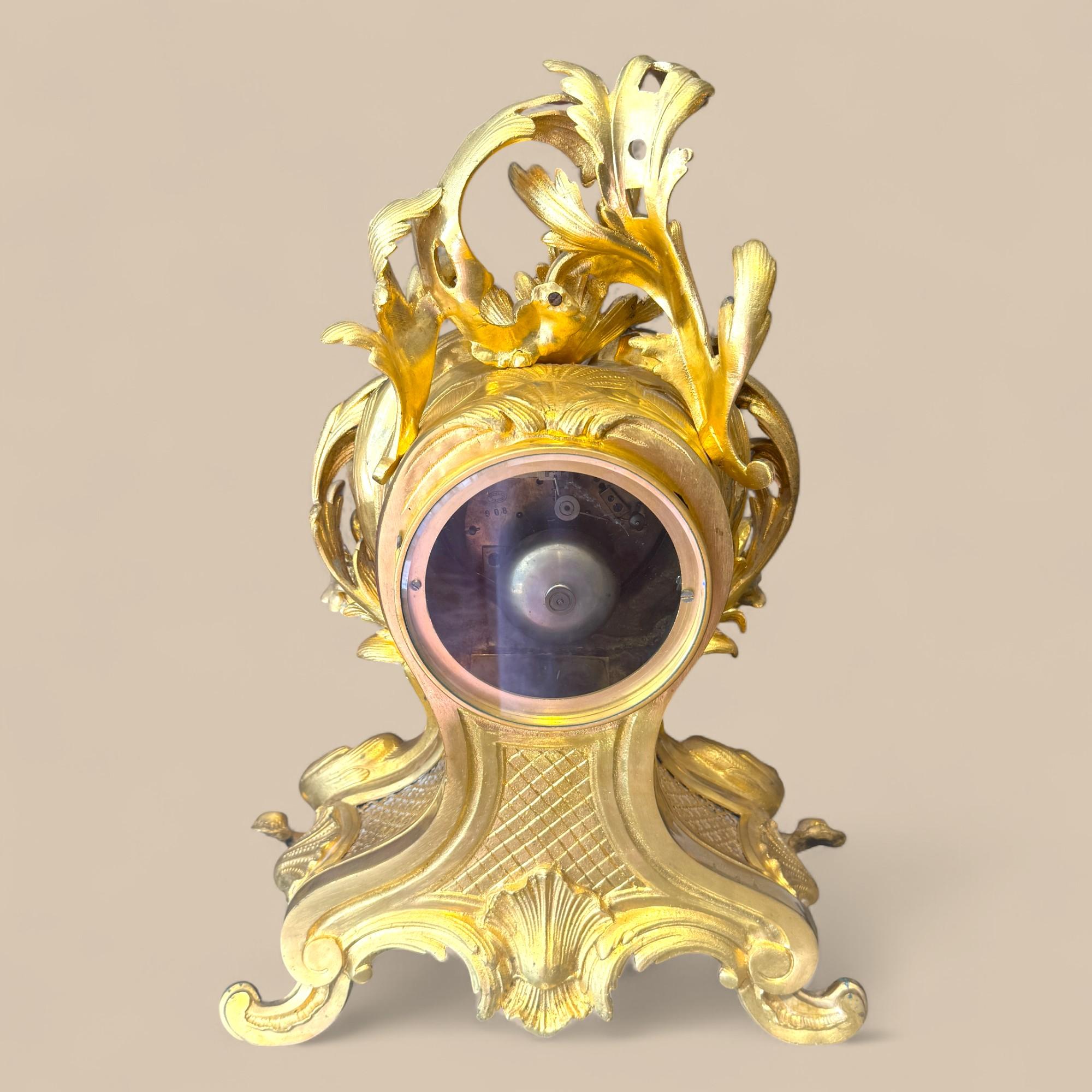 Louis XV Rococo Gilt Bronze Mantel Garniture, 19th Century im Angebot 13