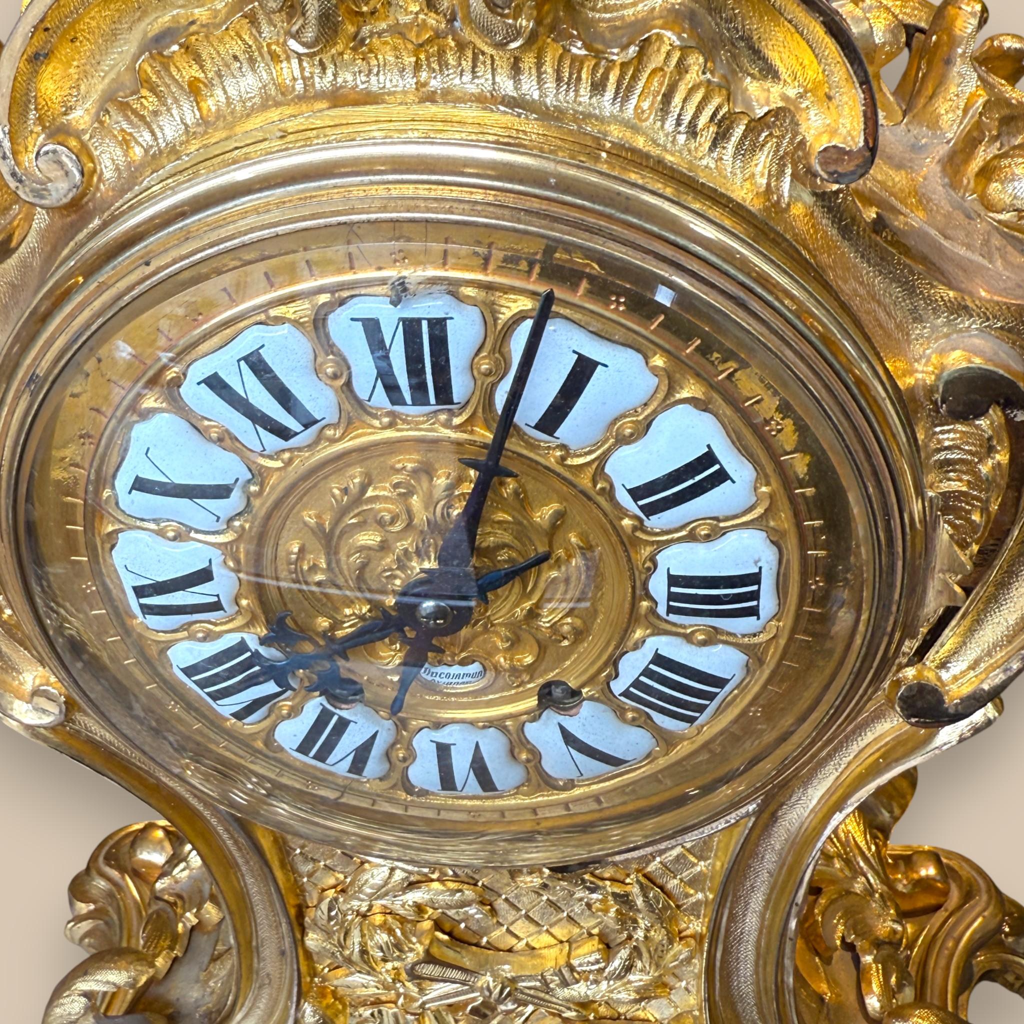 Guarnitura da camino in bronzo dorato Luigi XV, XIX secolo in vendita 1