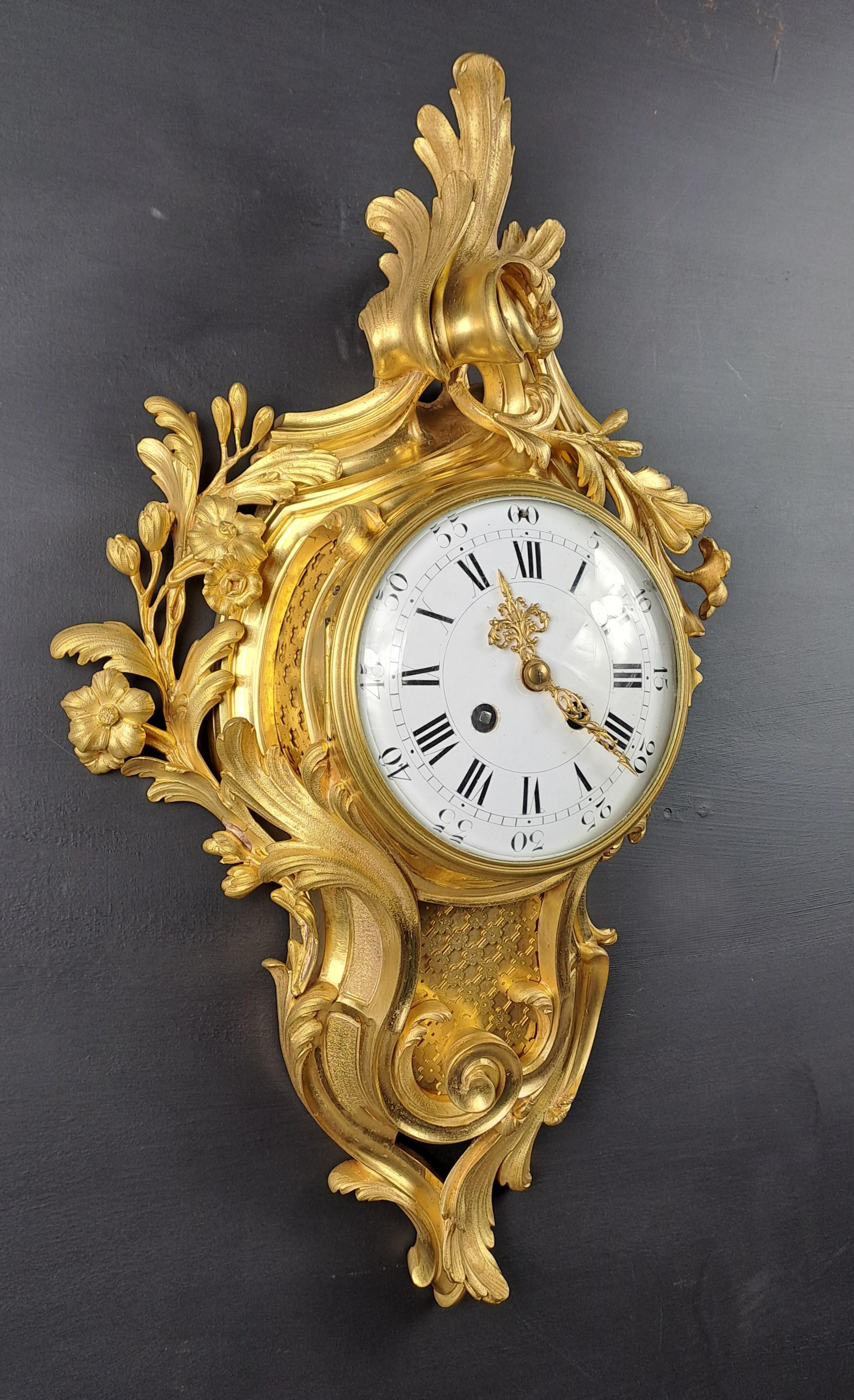 Louis XV Rococo Style Gilt Bronze Wall Clock In Good Condition For Sale In BARSAC, FR