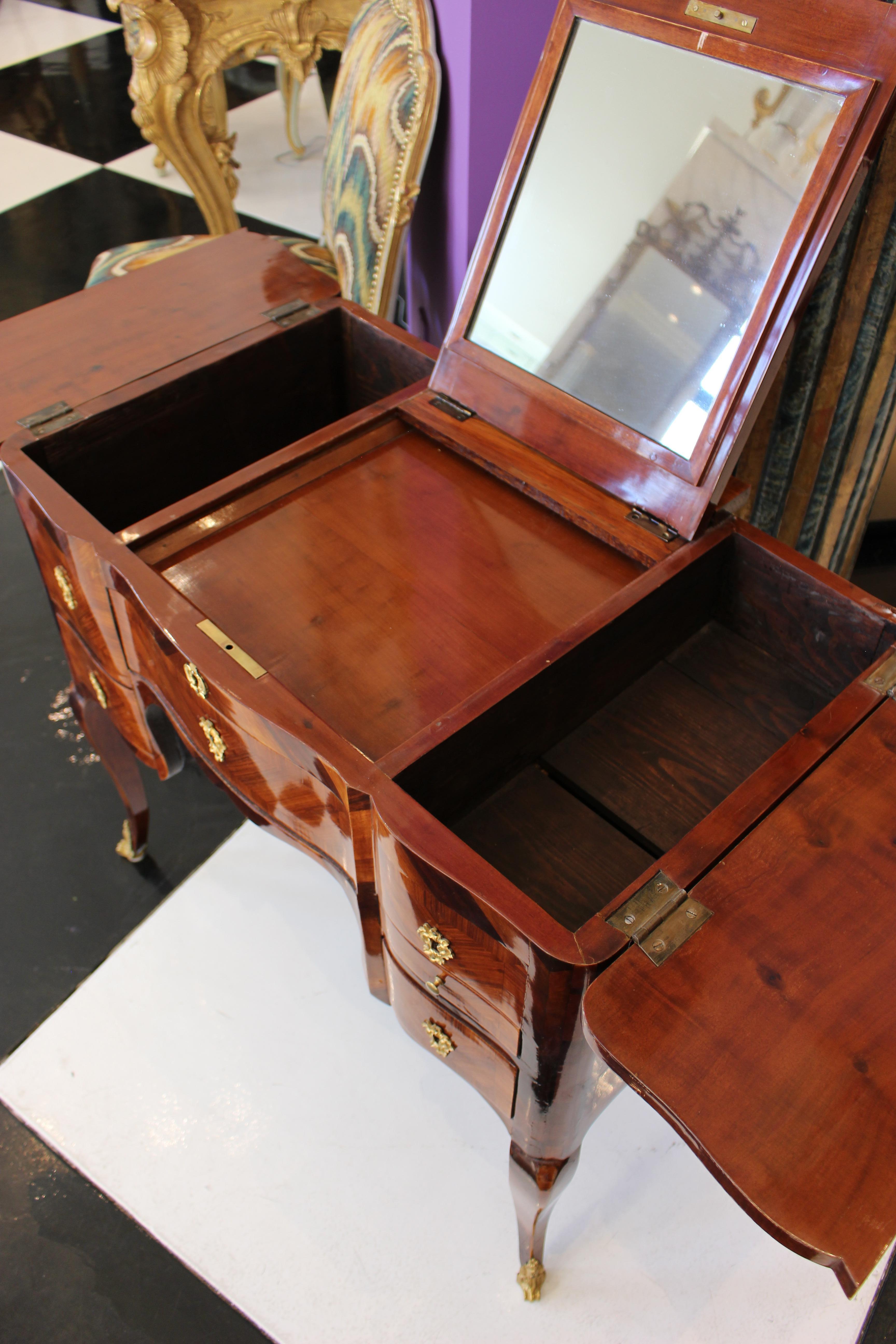 Louis XV Rosewood Veneered Parquetry Design Dressing Table For Sale 5