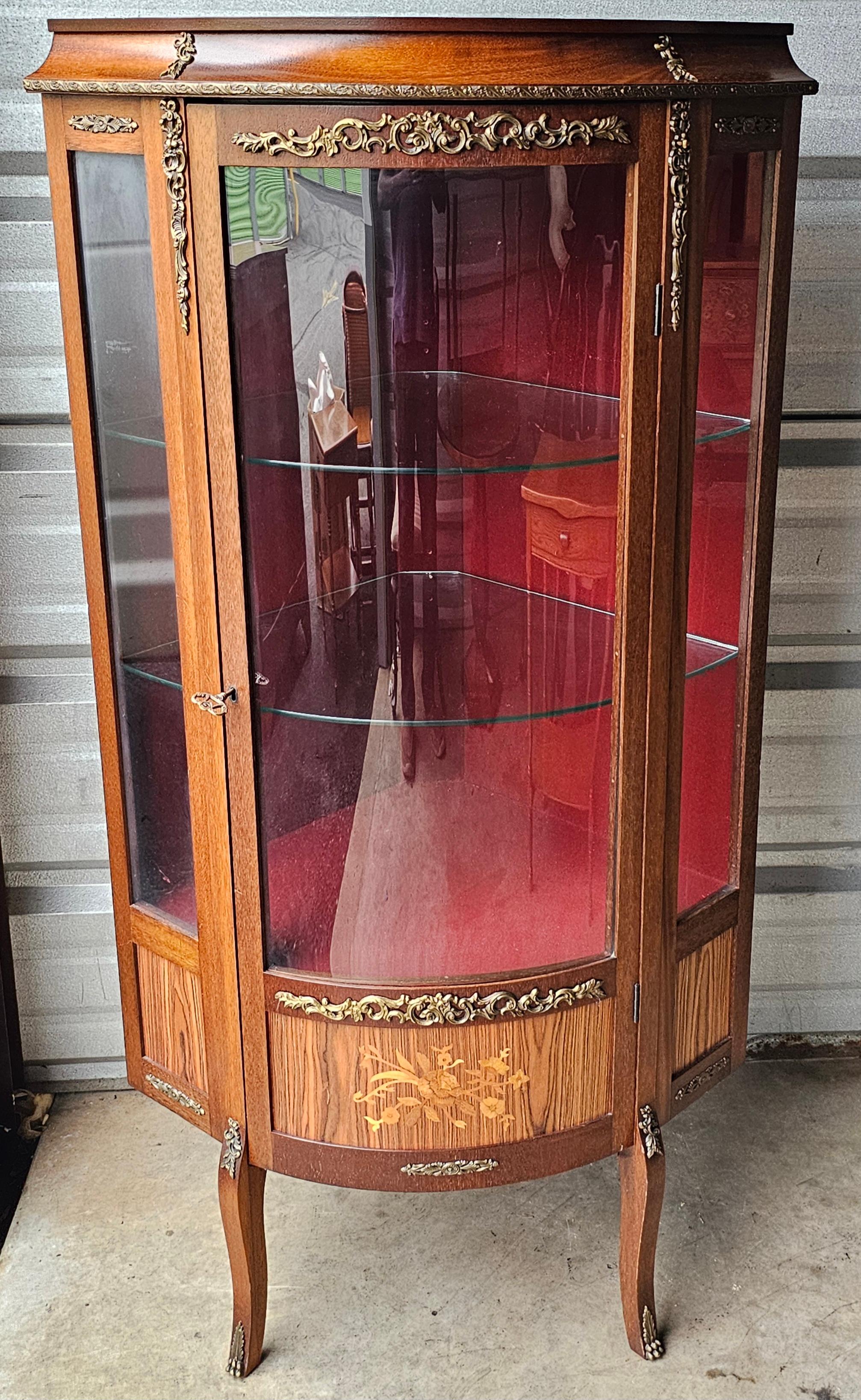 Louis XV Satinwood Inlaid Mahogany Parquetry & Marquetry Corner Vitrine Cabinet For Sale 4