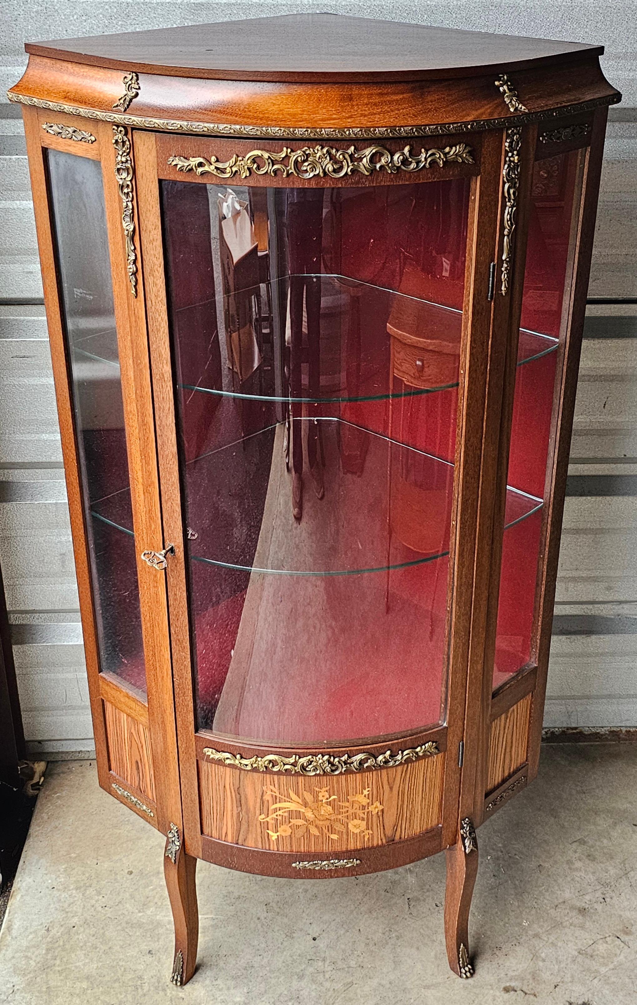 Louis XV Satinwood Inlaid Mahogany Parquetry & Marquetry Corner Vitrine Cabinet For Sale 5