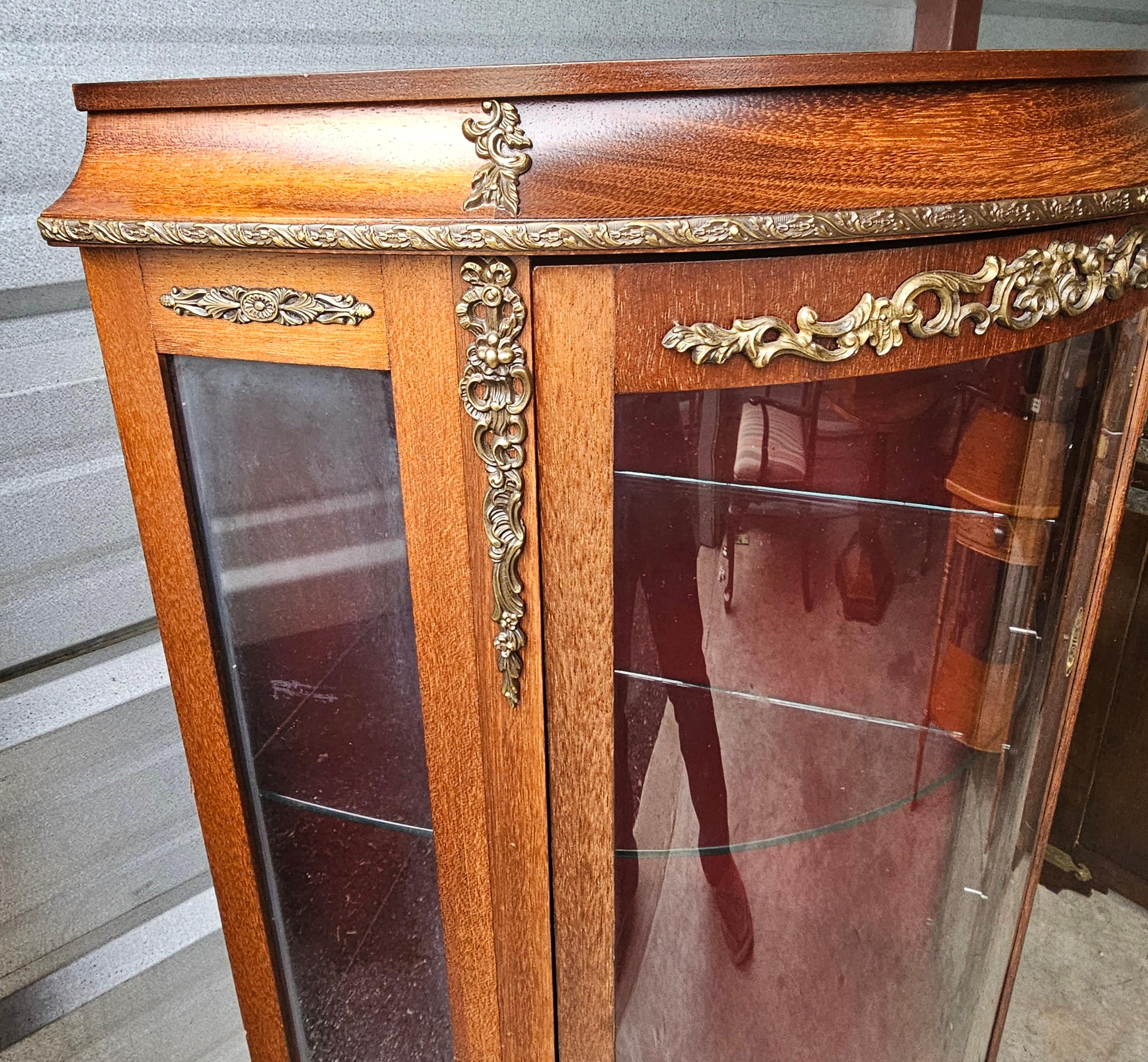 20th Century Louis XV Satinwood Inlaid Mahogany Parquetry & Marquetry Corner Vitrine Cabinet For Sale