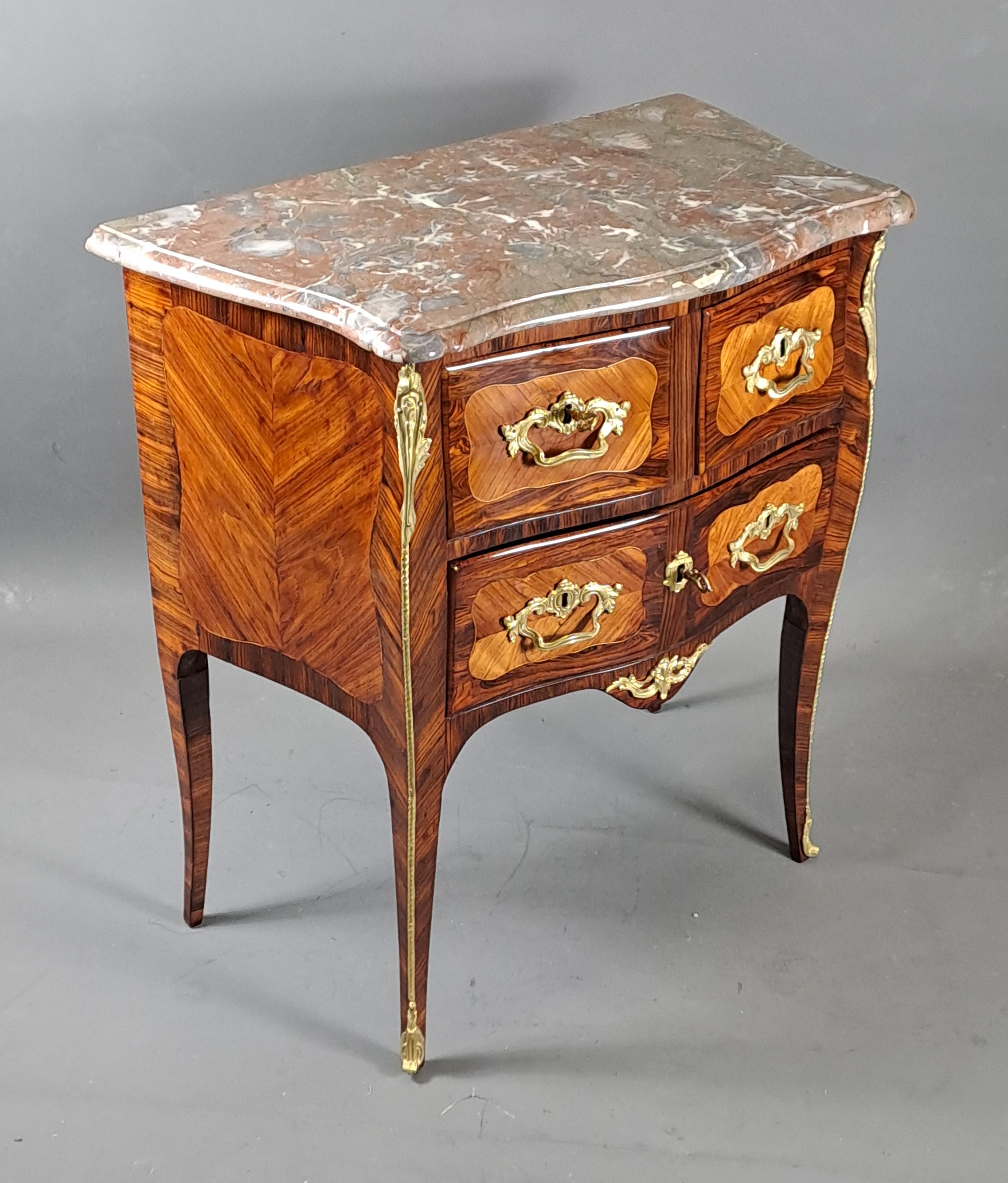 Louis XV Sauteuse Commode In Rosewood Marquetry For Sale 3