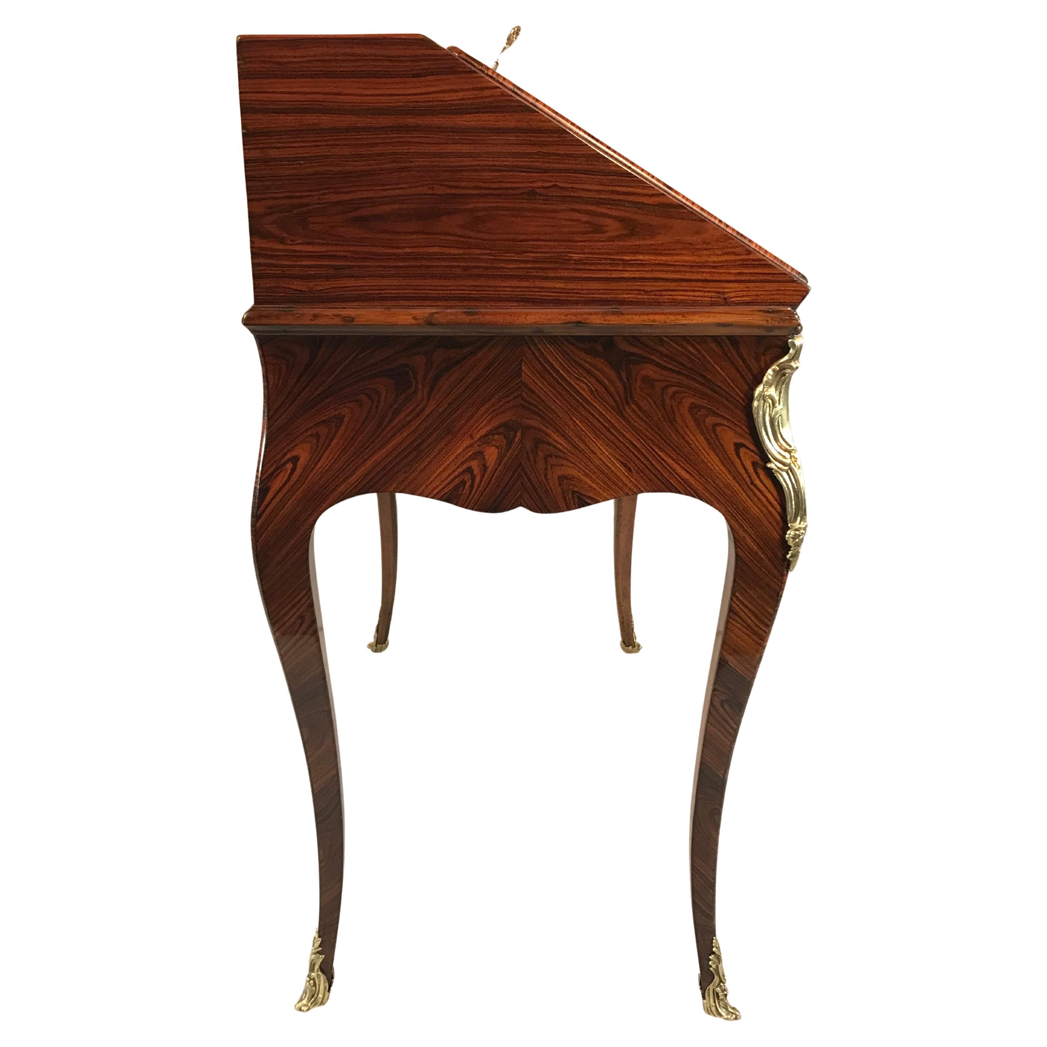 Marqueterie Bureau de secrétaire Louis XV, Paris 1750-60 en vente