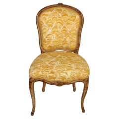 Chaise d'appoint Louis XV retapissée en tissu Ochre Meg Braff Cockleshells