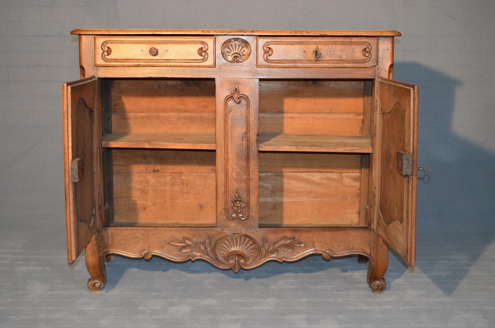 Louis XV Sideboard in Blond Walnut of French Origin, Dated 1770 For Sale 12